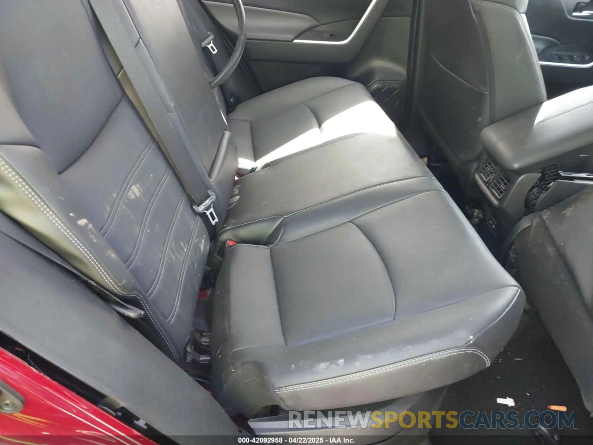 8 Фотография поврежденного автомобиля 4T3B6RFV7NU084092 TOYOTA RAV4 HYBRID 2022