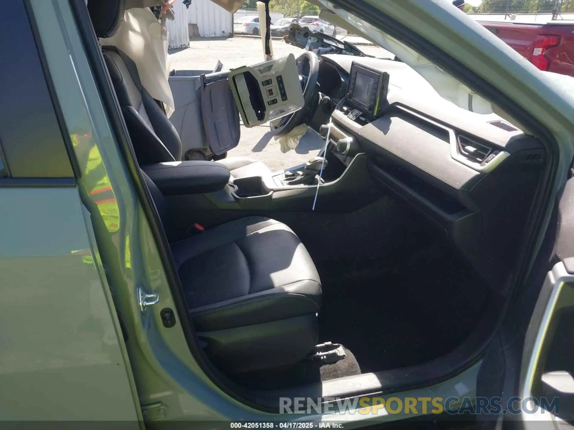 5 Фотография поврежденного автомобиля 4T3B6RFV7NU090829 TOYOTA RAV4 HYBRID 2022