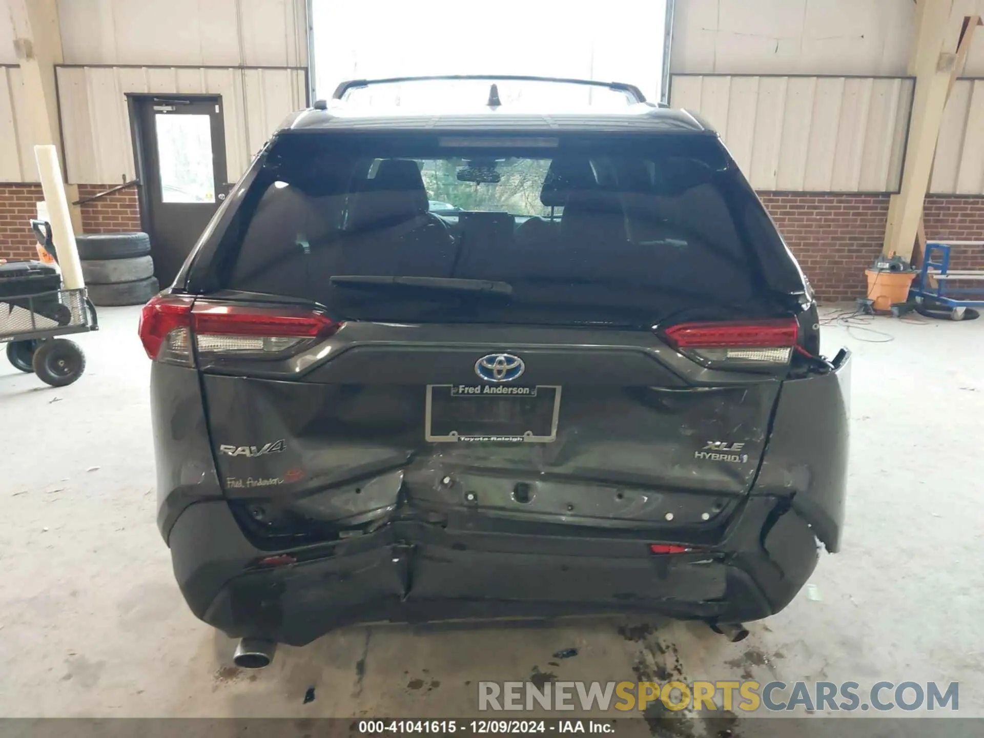 17 Фотография поврежденного автомобиля 4T3B6RFV9NU071568 TOYOTA RAV4 HYBRID 2022