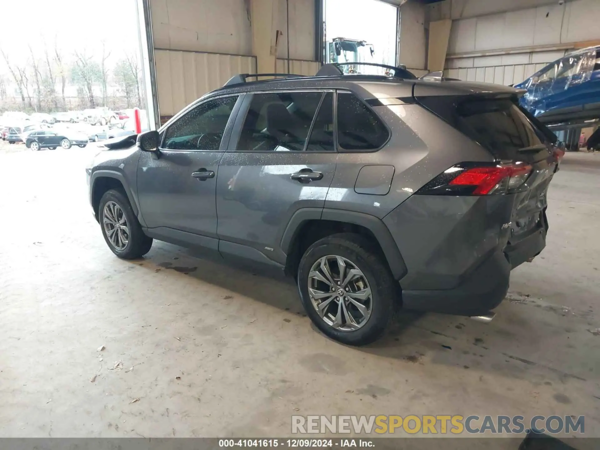 3 Фотография поврежденного автомобиля 4T3B6RFV9NU071568 TOYOTA RAV4 HYBRID 2022