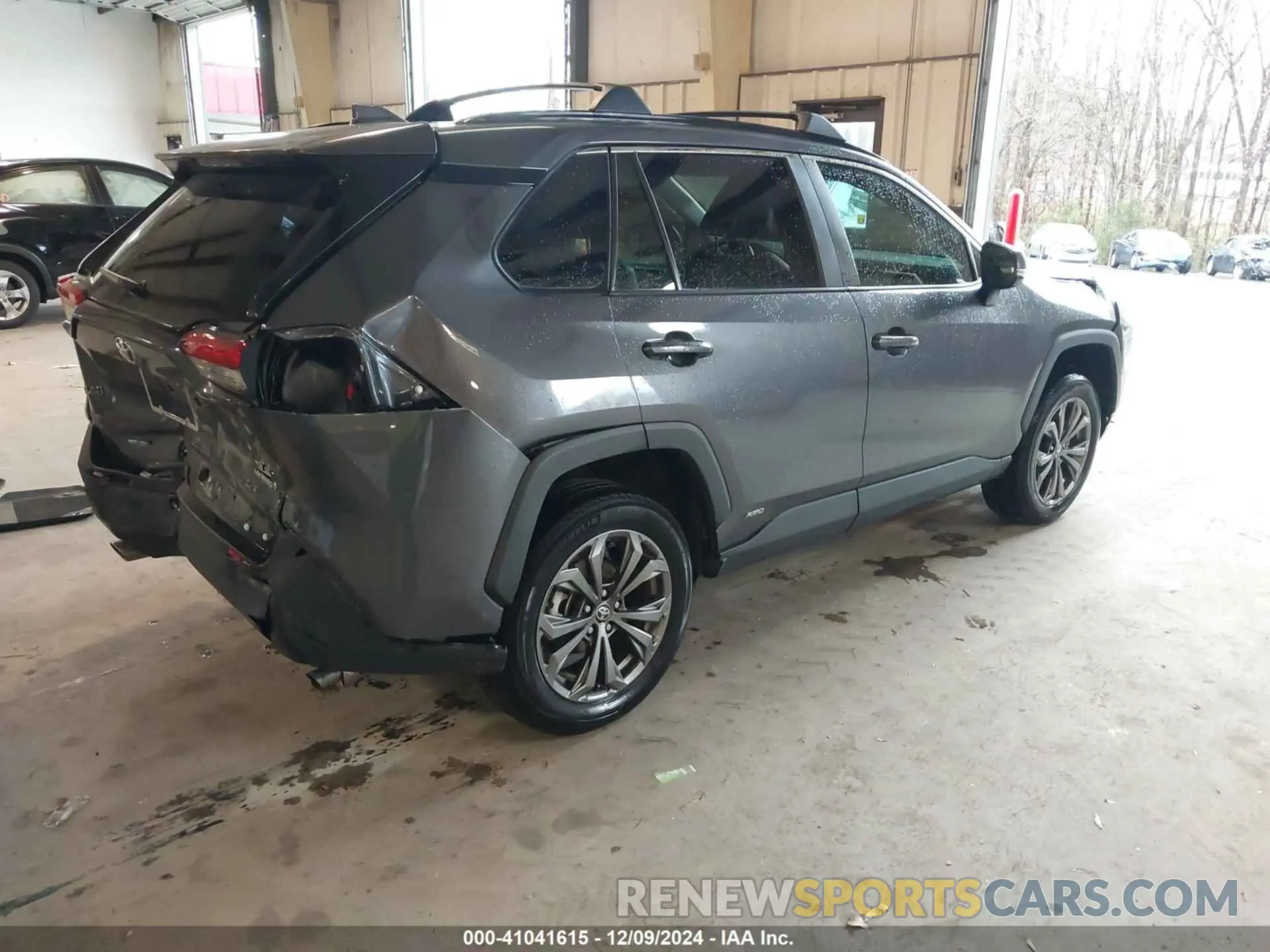 4 Фотография поврежденного автомобиля 4T3B6RFV9NU071568 TOYOTA RAV4 HYBRID 2022