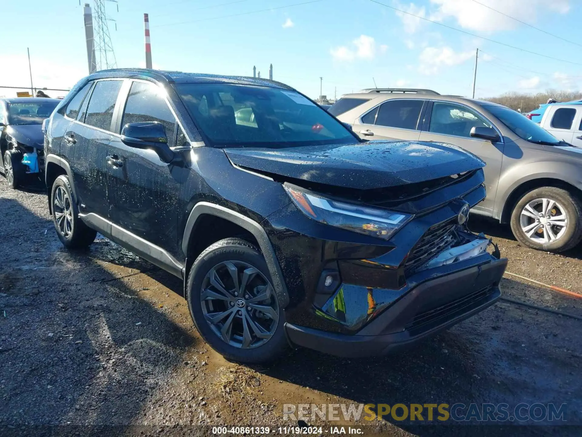 1 Photograph of a damaged car 4T3B6RFVXNU102603 TOYOTA RAV4 HYBRID 2022