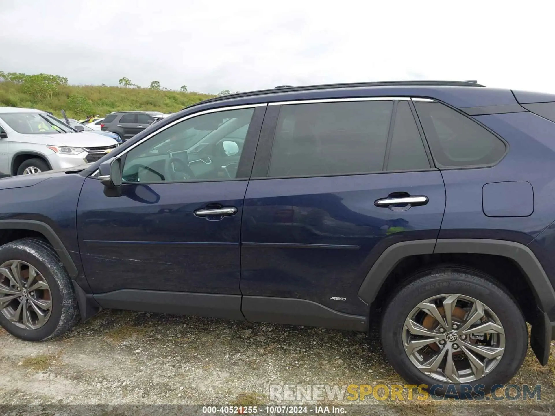 13 Photograph of a damaged car 4T3D6RFV5NU088599 TOYOTA RAV4 HYBRID 2022