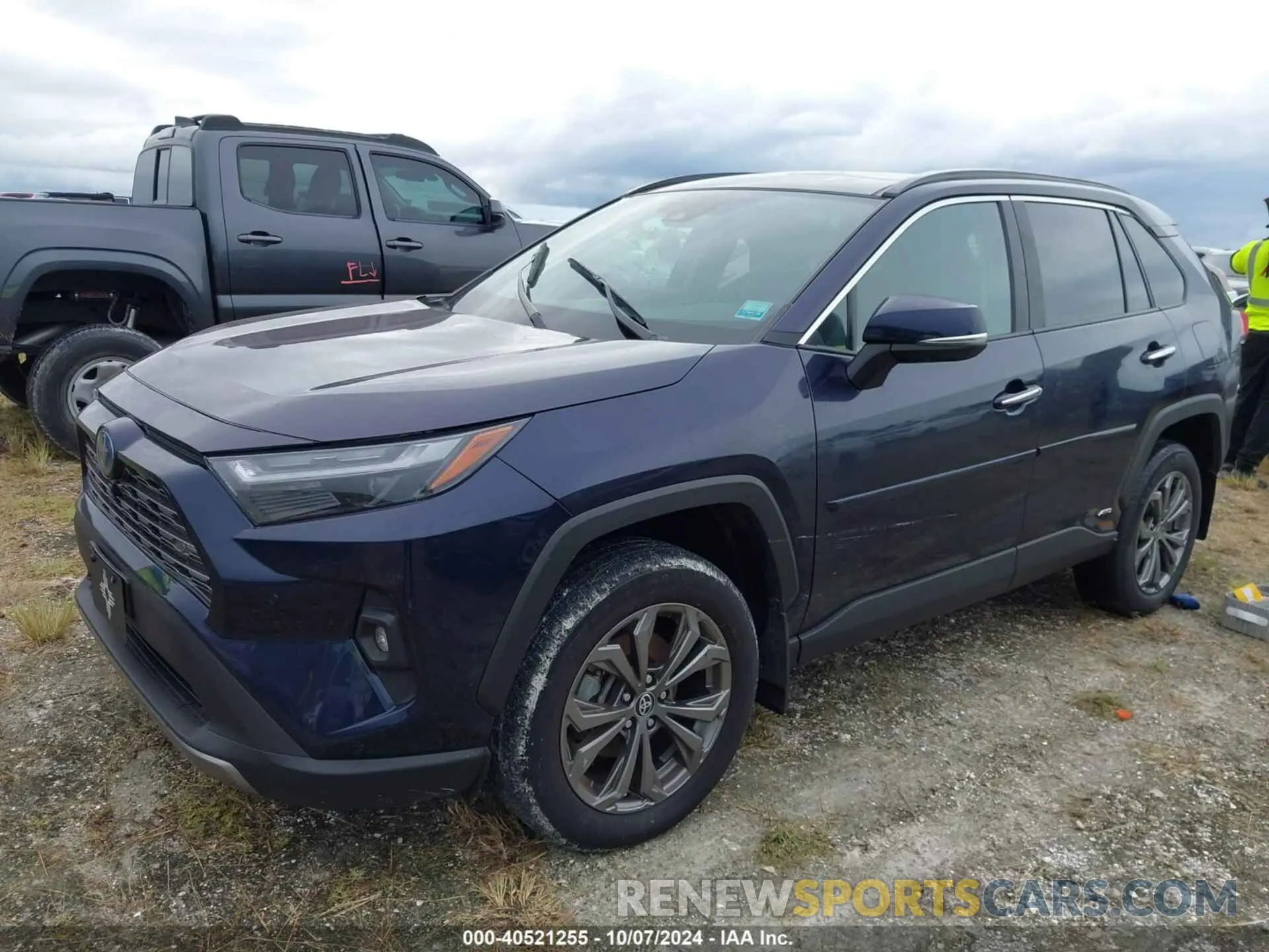 2 Photograph of a damaged car 4T3D6RFV5NU088599 TOYOTA RAV4 HYBRID 2022