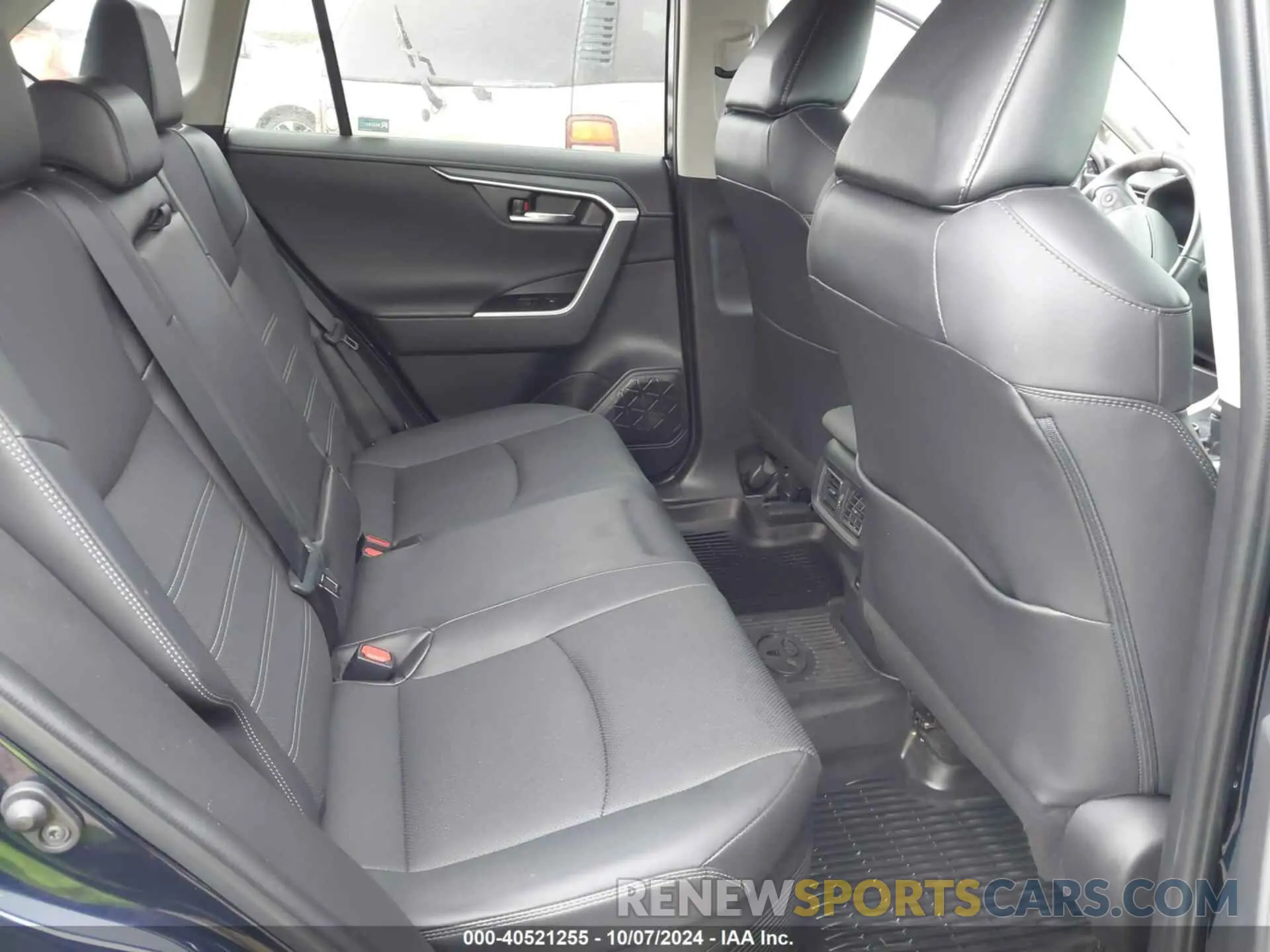 8 Photograph of a damaged car 4T3D6RFV5NU088599 TOYOTA RAV4 HYBRID 2022