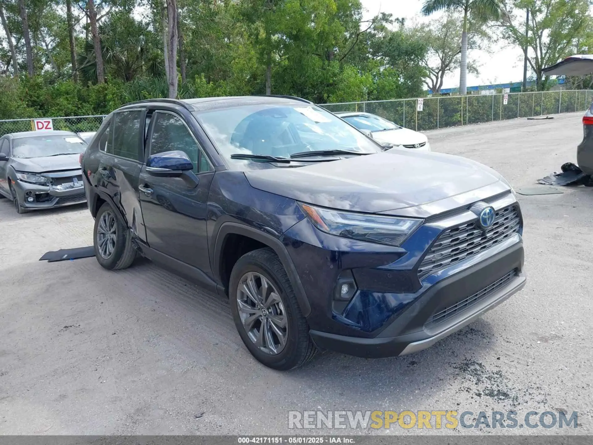 1 Photograph of a damaged car 4T3D6RFVXNU069952 TOYOTA RAV4 HYBRID 2022