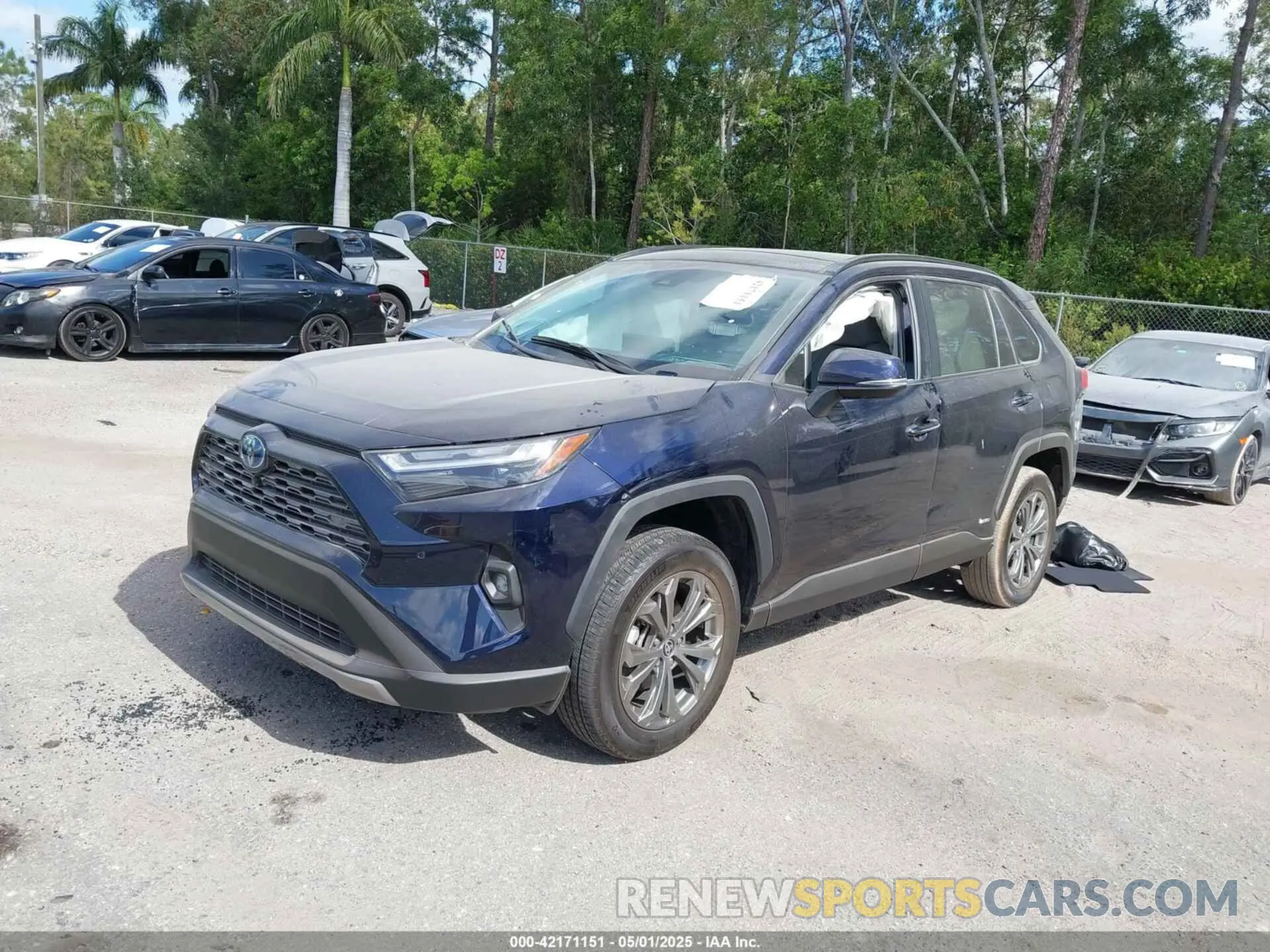 2 Photograph of a damaged car 4T3D6RFVXNU069952 TOYOTA RAV4 HYBRID 2022