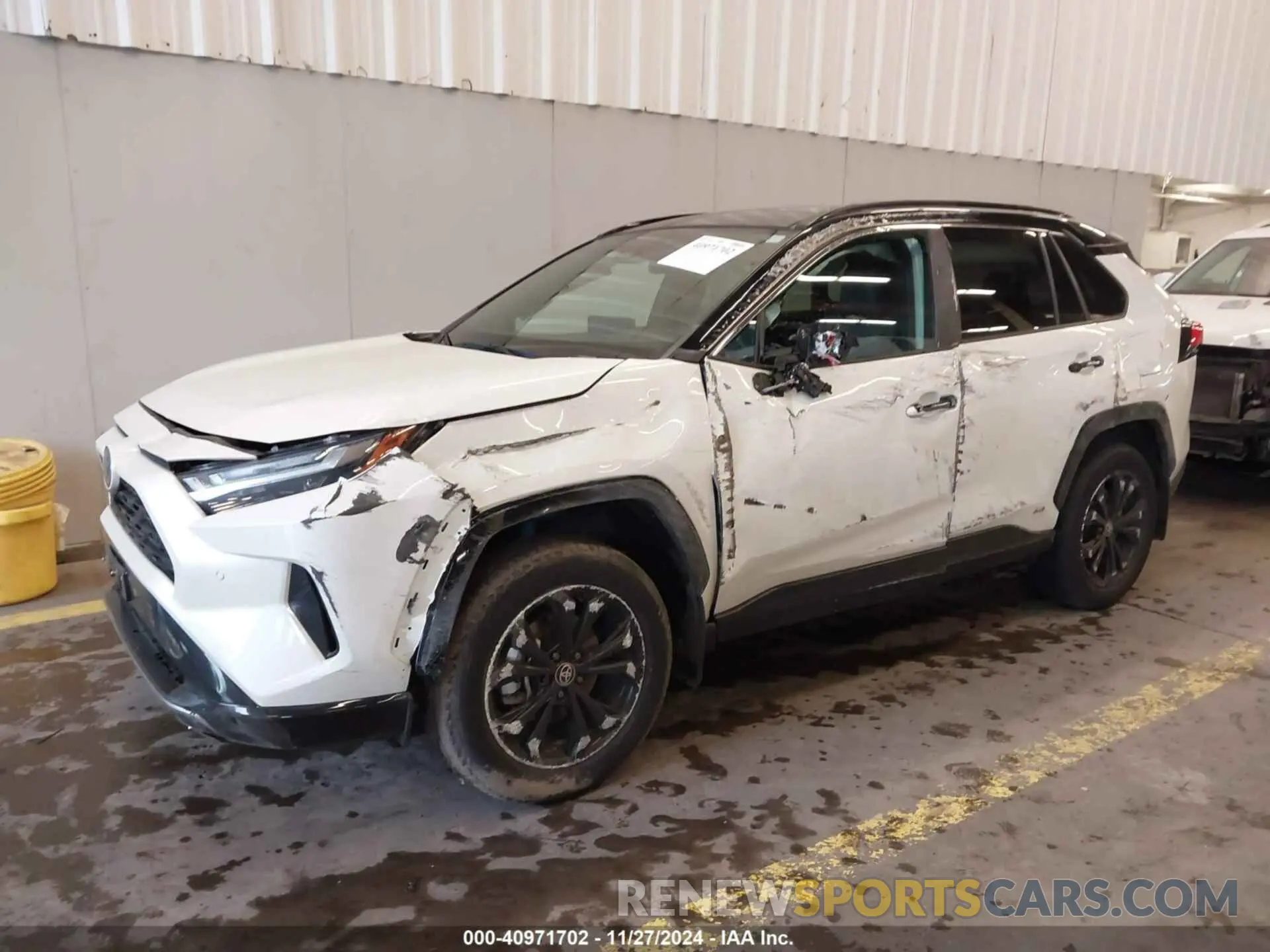 2 Photograph of a damaged car 4T3E6RFV0NU092144 TOYOTA RAV4 HYBRID 2022