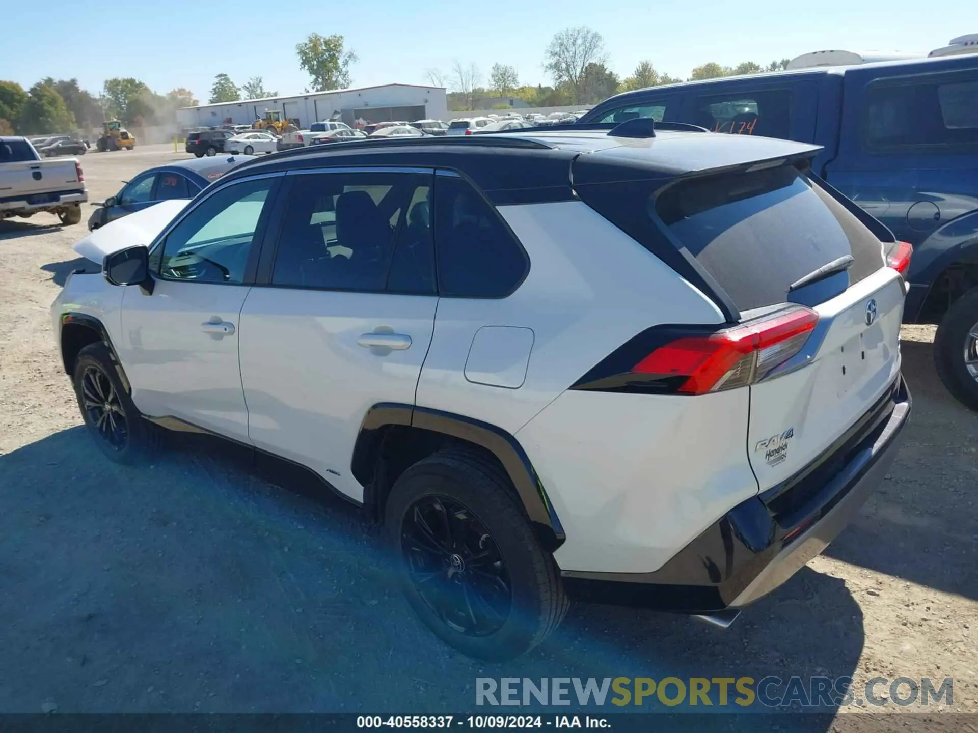 3 Photograph of a damaged car 4T3E6RFV4NU075931 TOYOTA RAV4 HYBRID 2022