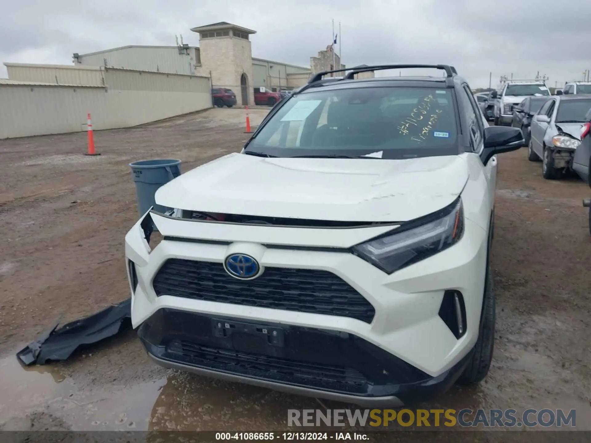 13 Фотография поврежденного автомобиля 4T3E6RFV5NU103798 TOYOTA RAV4 HYBRID 2022