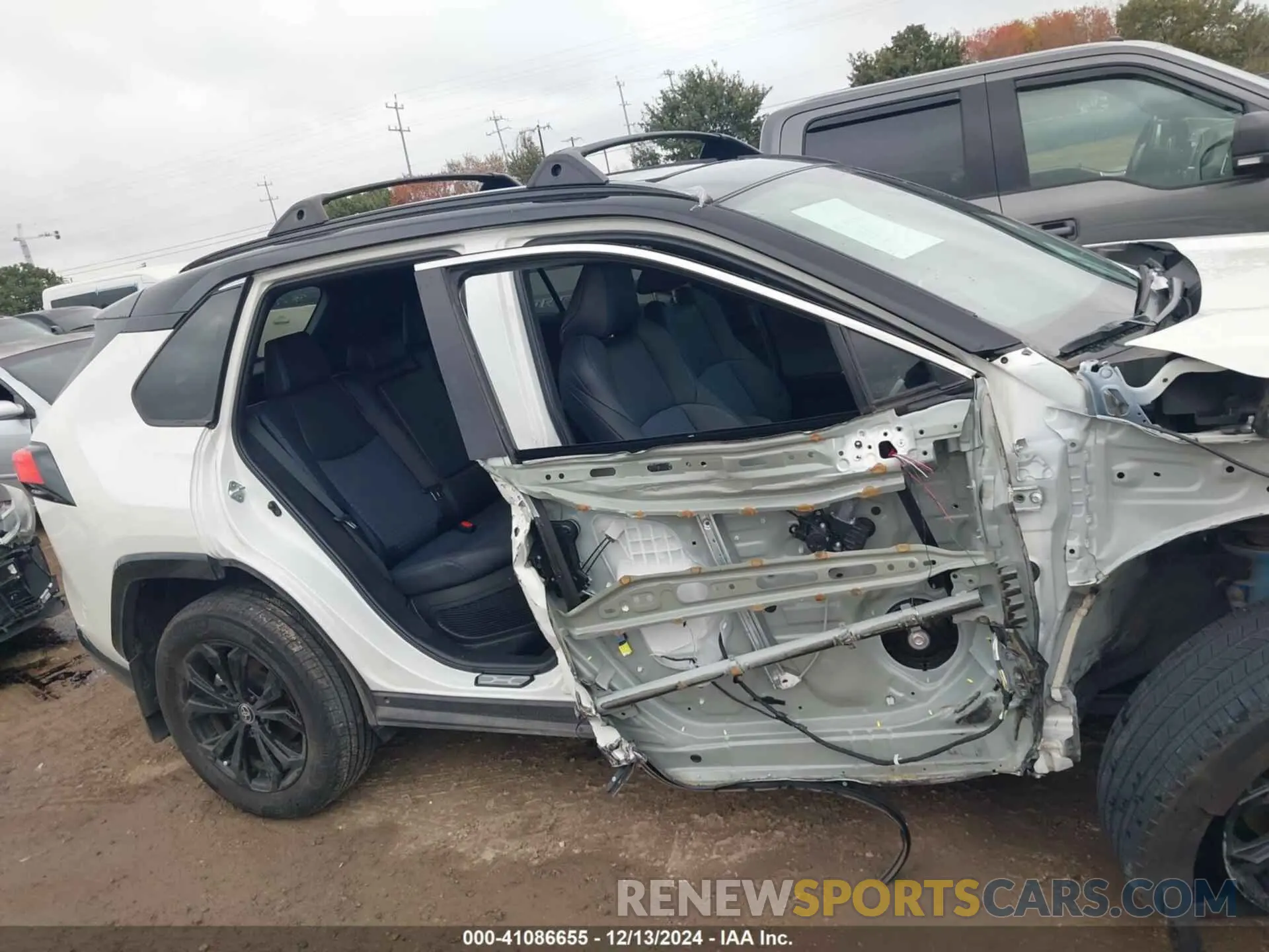 14 Фотография поврежденного автомобиля 4T3E6RFV5NU103798 TOYOTA RAV4 HYBRID 2022
