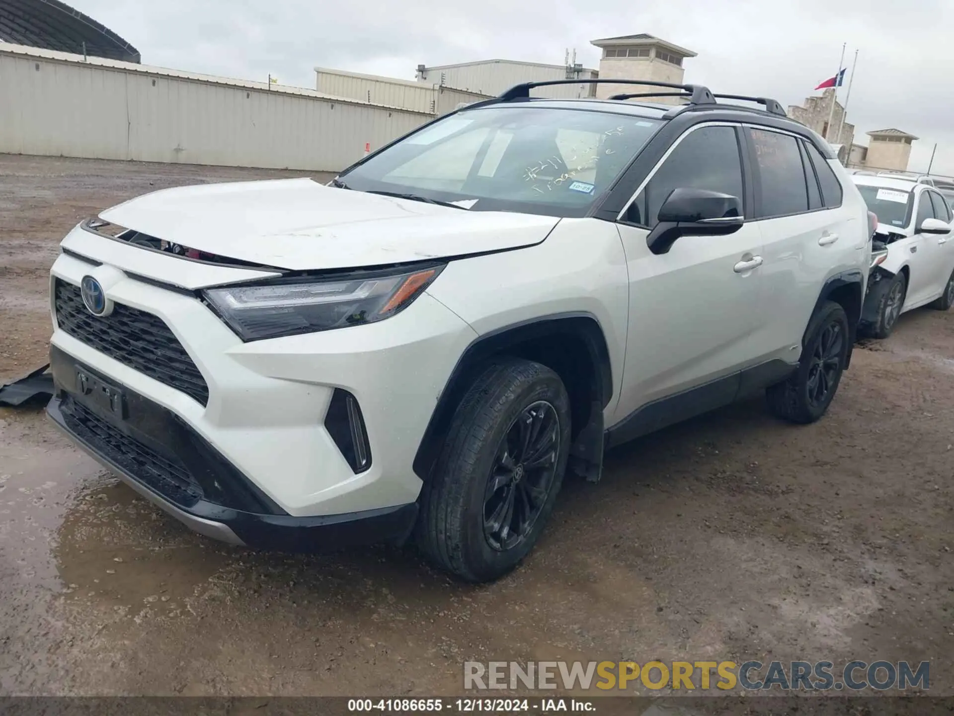 2 Фотография поврежденного автомобиля 4T3E6RFV5NU103798 TOYOTA RAV4 HYBRID 2022