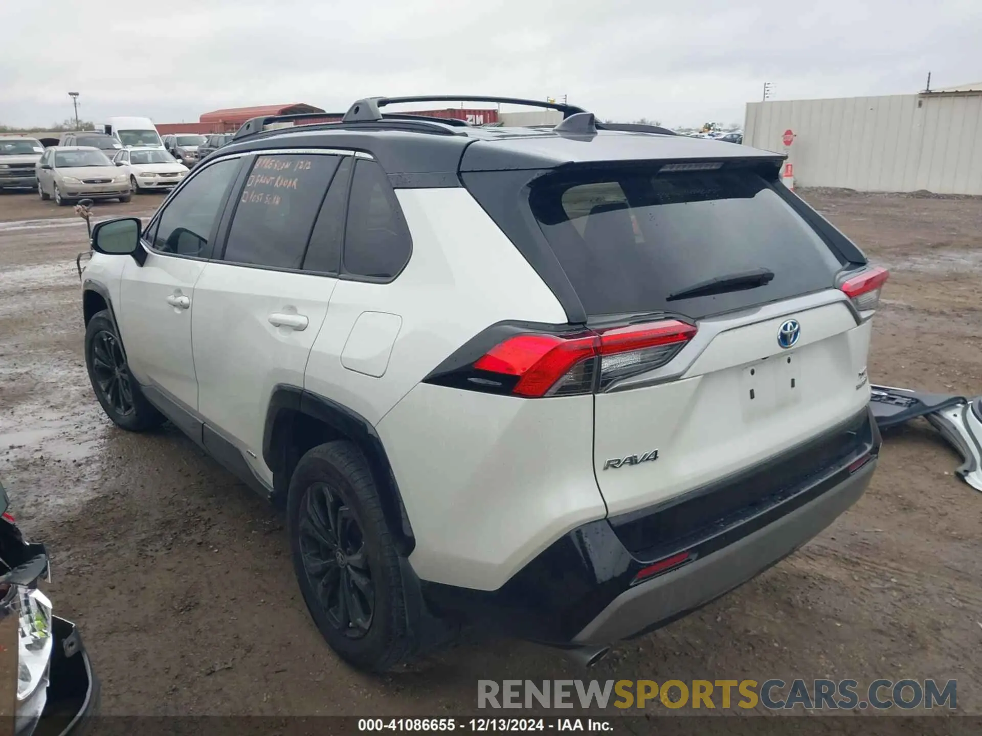 3 Фотография поврежденного автомобиля 4T3E6RFV5NU103798 TOYOTA RAV4 HYBRID 2022