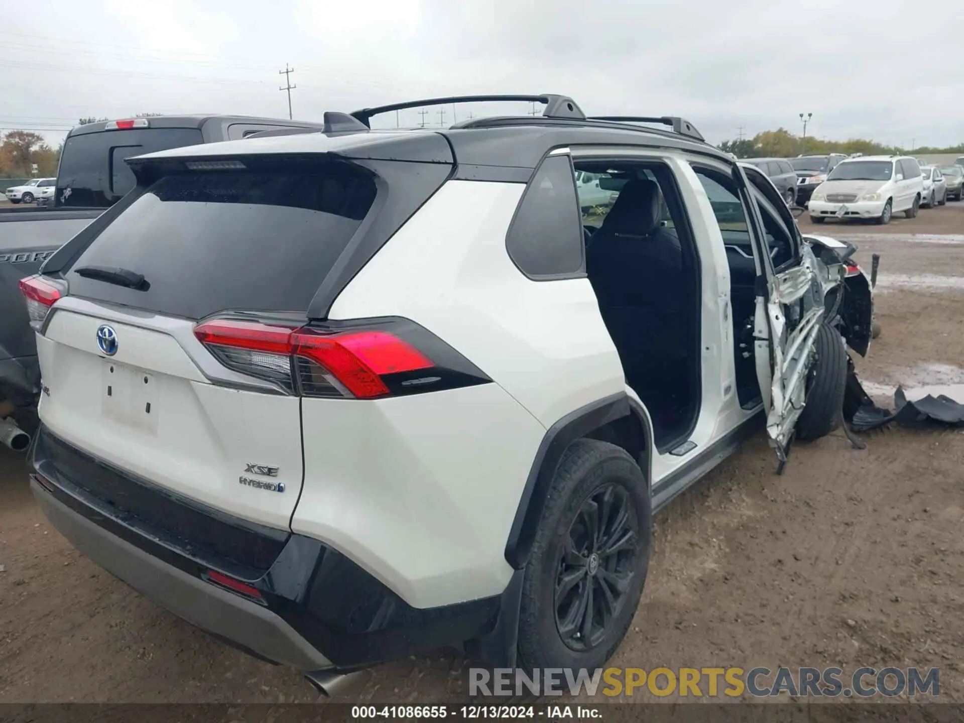 4 Фотография поврежденного автомобиля 4T3E6RFV5NU103798 TOYOTA RAV4 HYBRID 2022