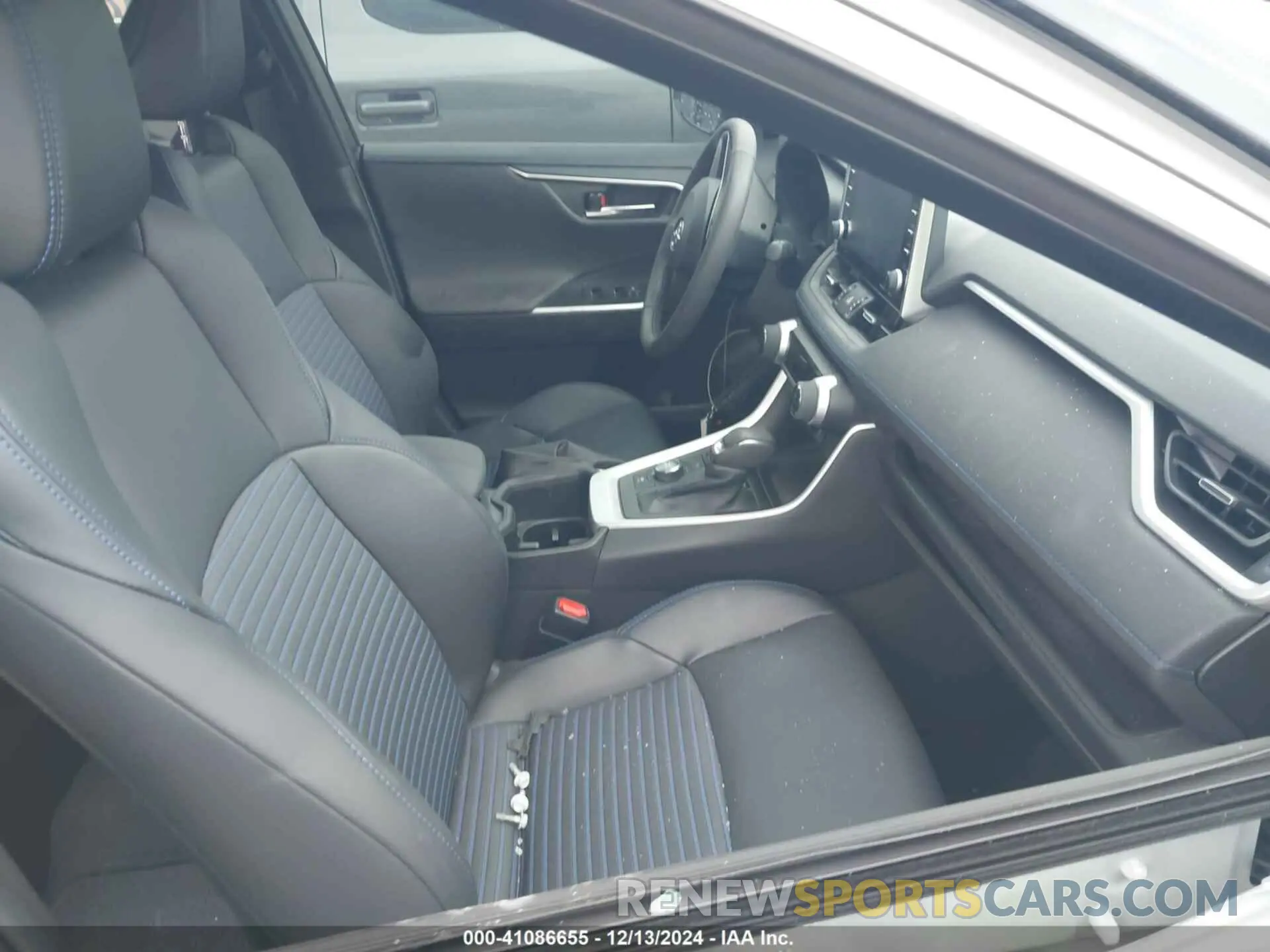 5 Фотография поврежденного автомобиля 4T3E6RFV5NU103798 TOYOTA RAV4 HYBRID 2022