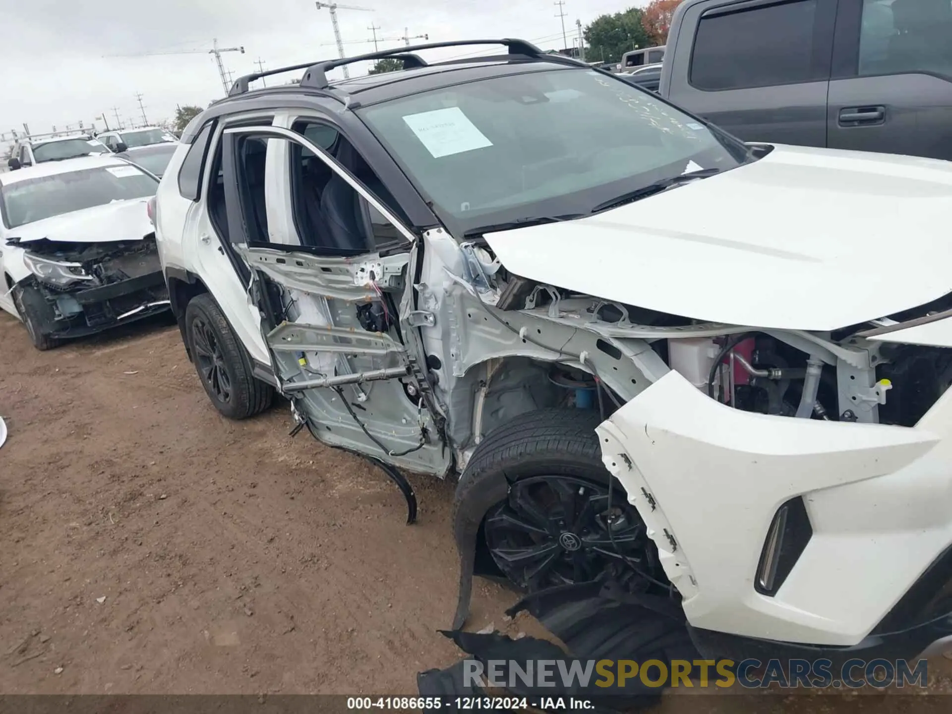 6 Фотография поврежденного автомобиля 4T3E6RFV5NU103798 TOYOTA RAV4 HYBRID 2022