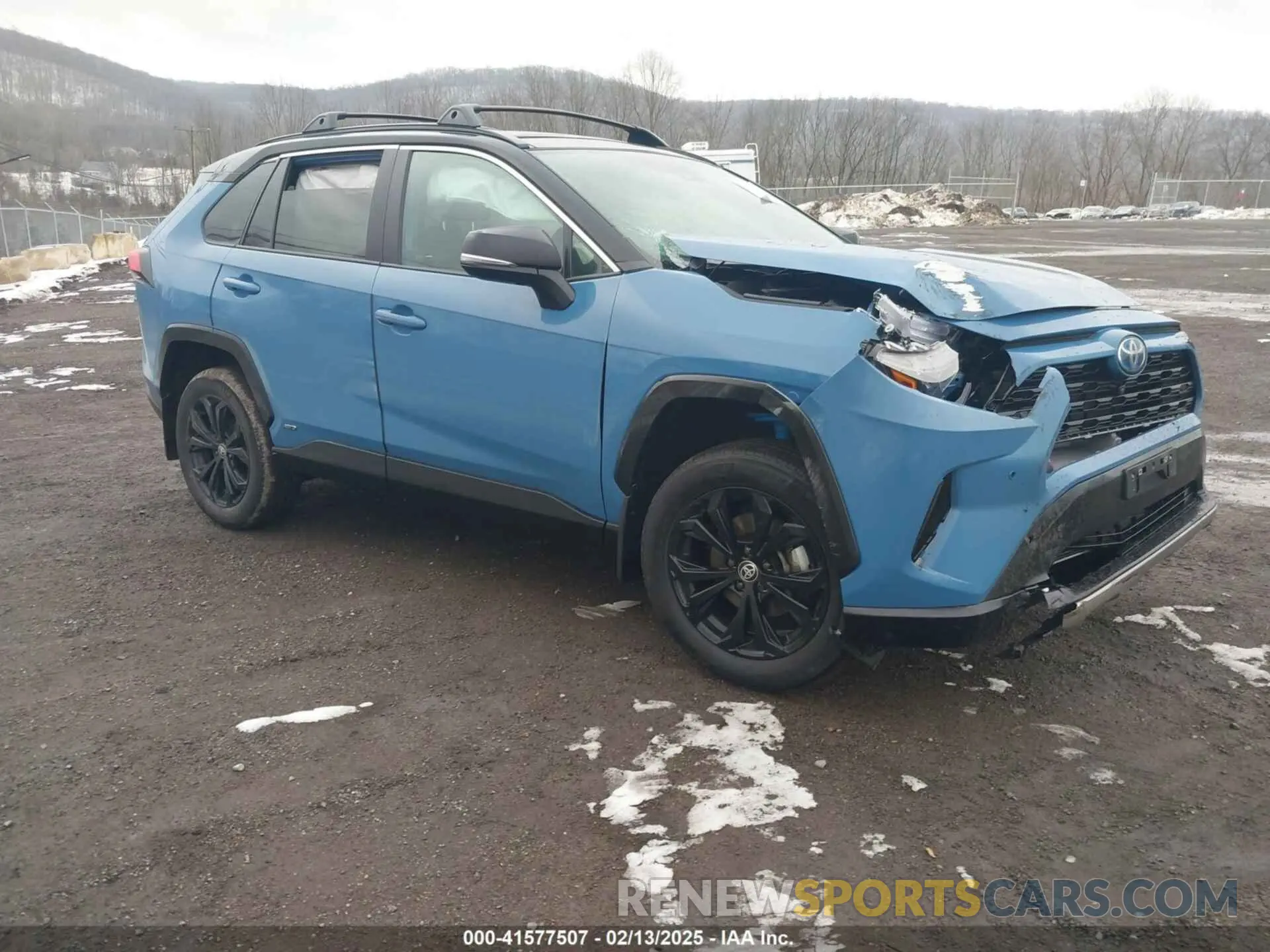 1 Photograph of a damaged car 4T3E6RFV7NU090830 TOYOTA RAV4 HYBRID 2022