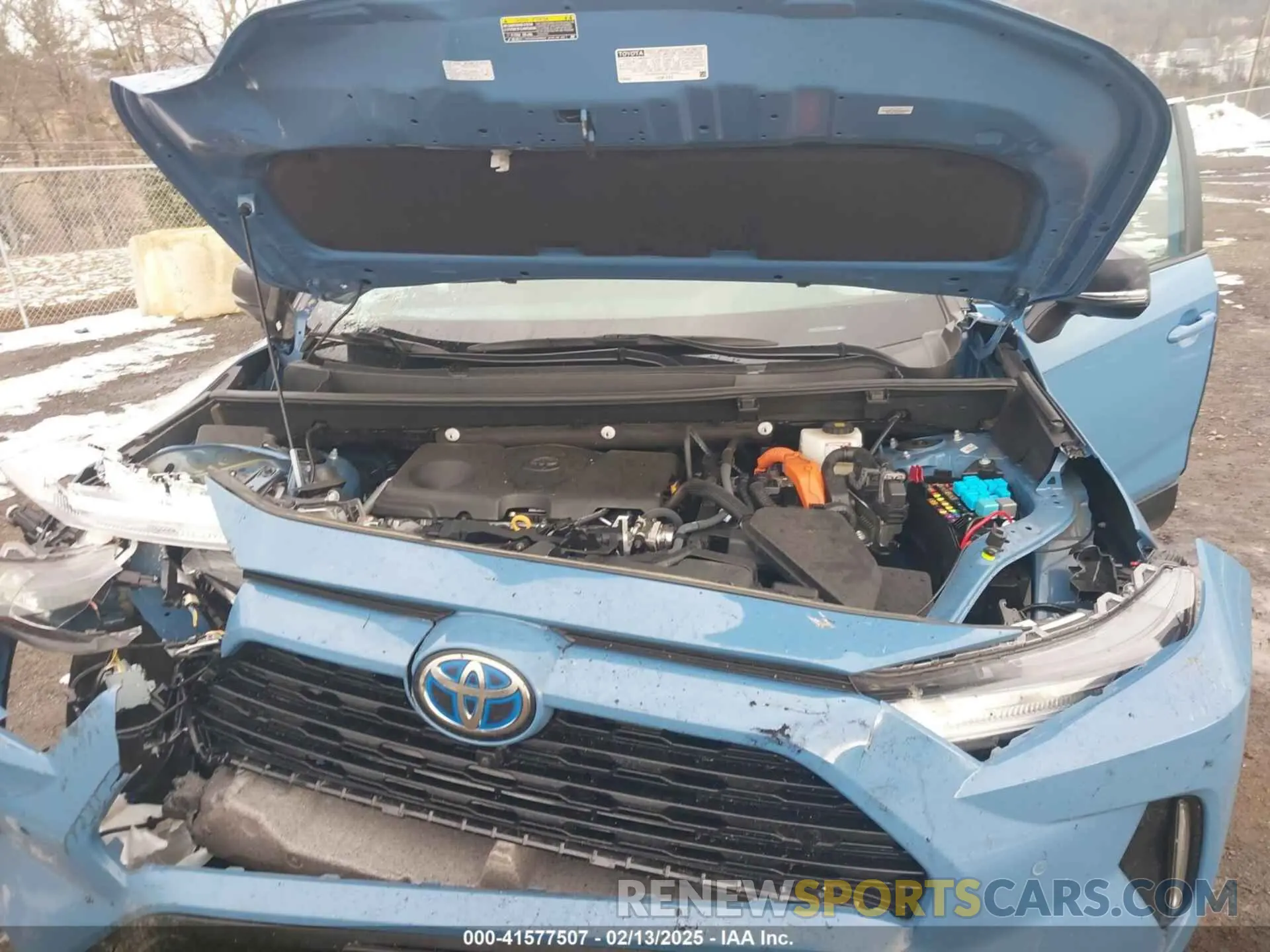 10 Photograph of a damaged car 4T3E6RFV7NU090830 TOYOTA RAV4 HYBRID 2022