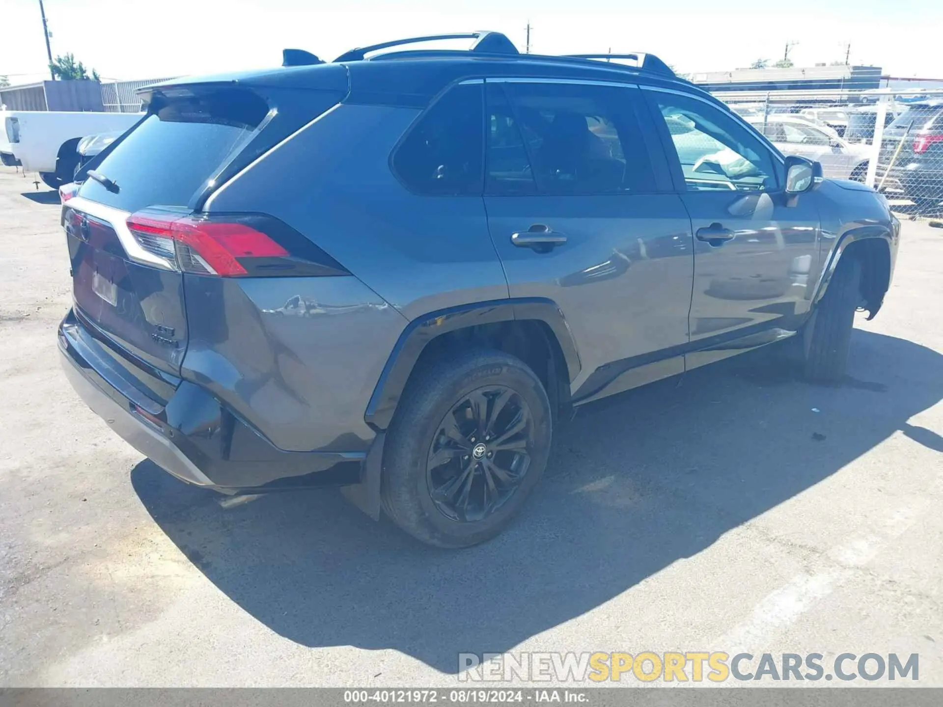 4 Фотография поврежденного автомобиля 4T3E6RFV9NU072622 TOYOTA RAV4 HYBRID 2022