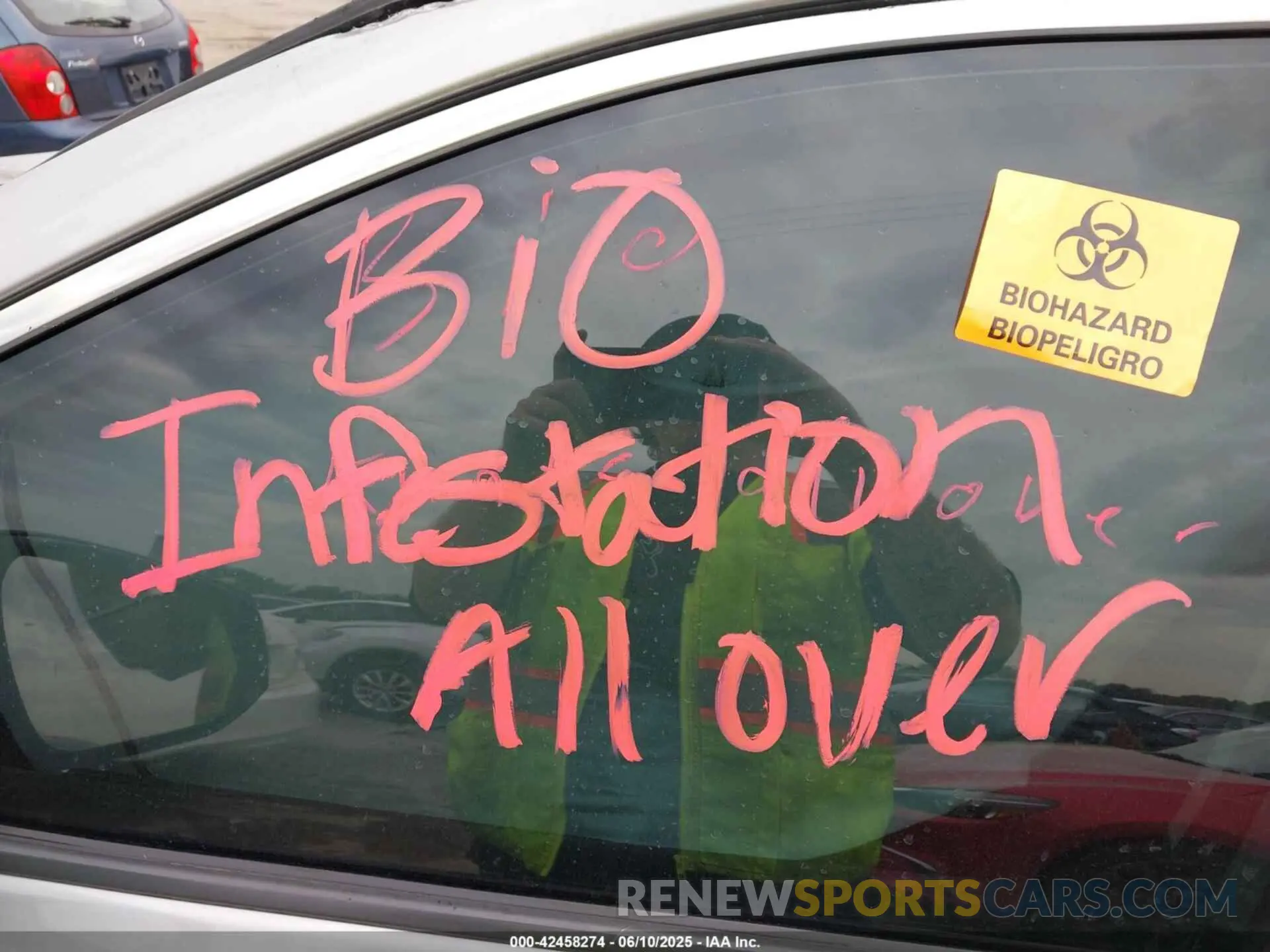 14 Photograph of a damaged car 4T3LWRFV4NU053970 TOYOTA RAV4 HYBRID 2022