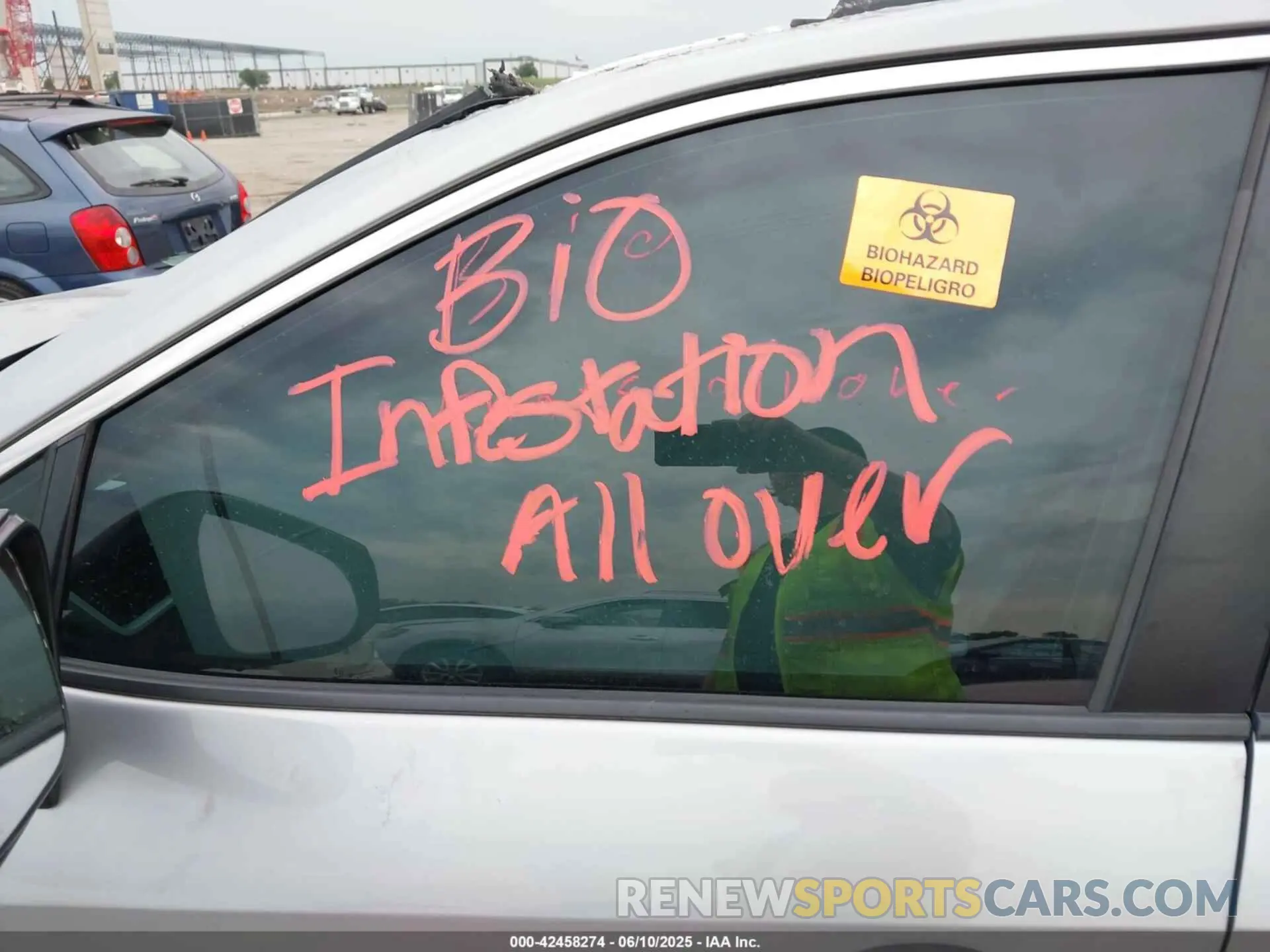 6 Photograph of a damaged car 4T3LWRFV4NU053970 TOYOTA RAV4 HYBRID 2022