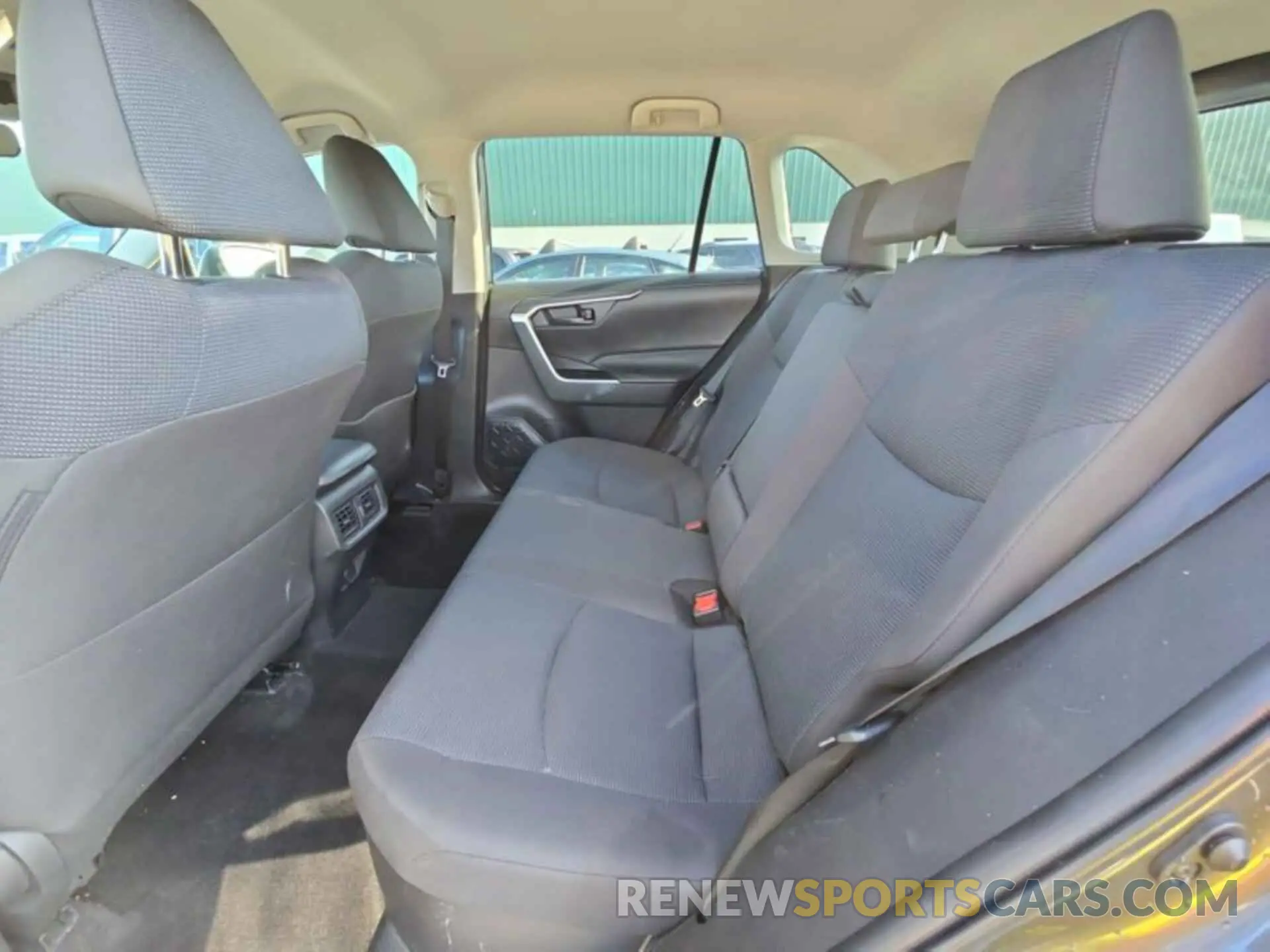 8 Photograph of a damaged car 4T3LWRFV9NU059909 TOYOTA RAV4 HYBRID 2022