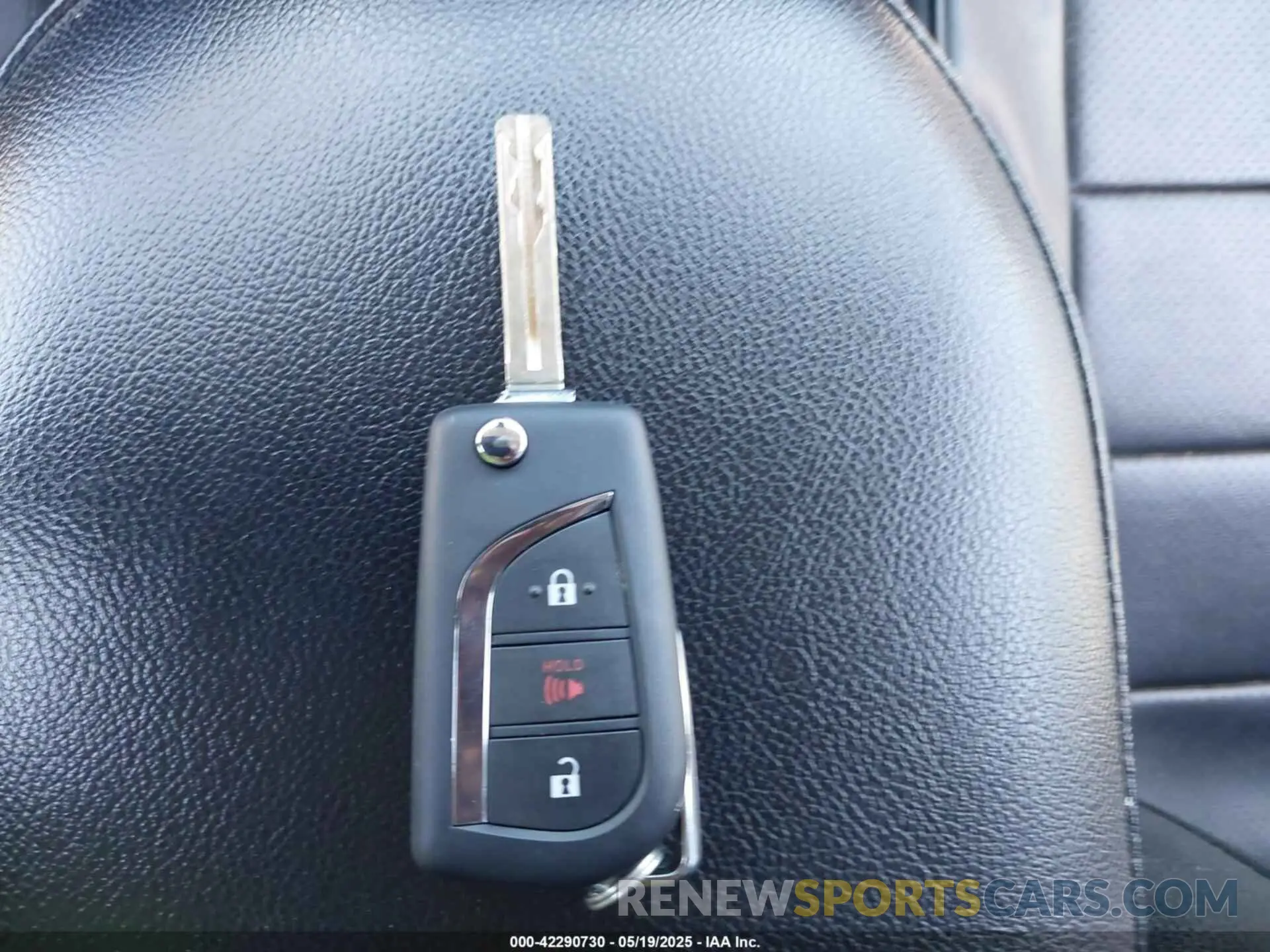 11 Photograph of a damaged car 4T3MWRFV7NU072226 TOYOTA RAV4 HYBRID 2022