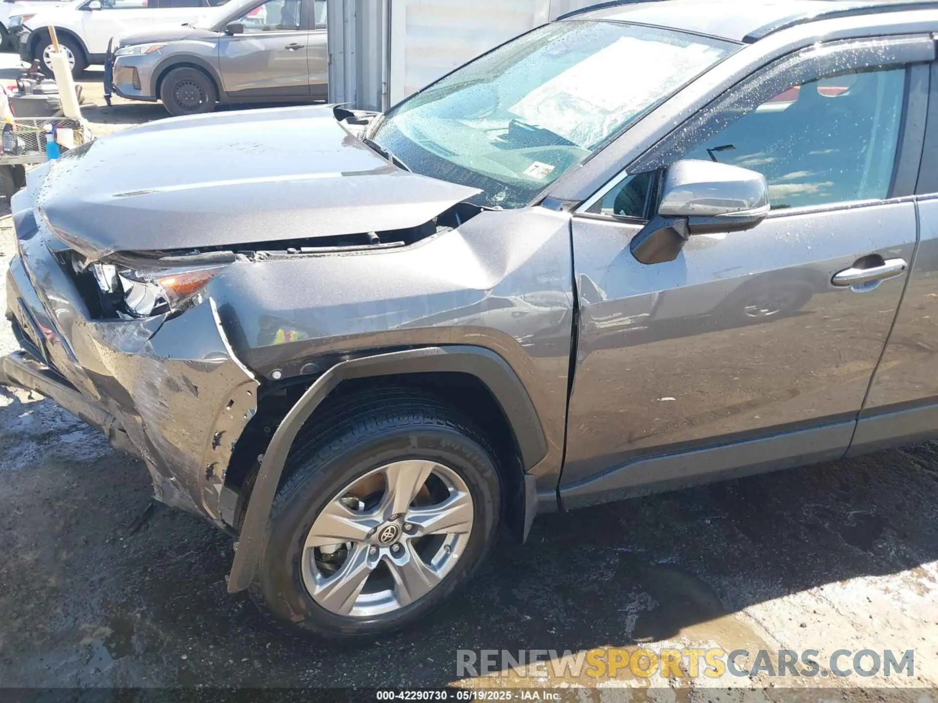 17 Photograph of a damaged car 4T3MWRFV7NU072226 TOYOTA RAV4 HYBRID 2022