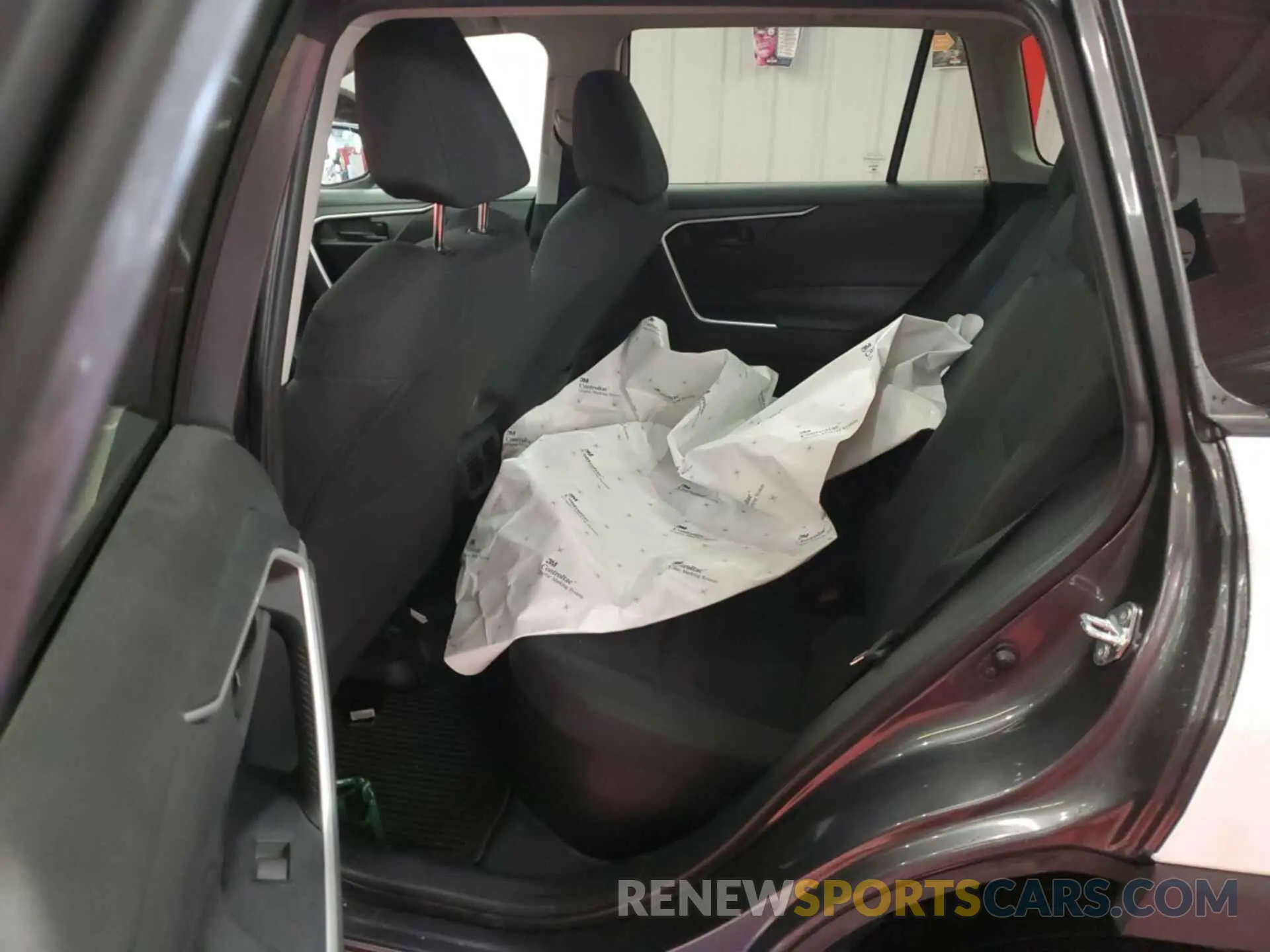 16 Photograph of a damaged car 4T3MWRFV9NU058229 TOYOTA RAV4 HYBRID 2022