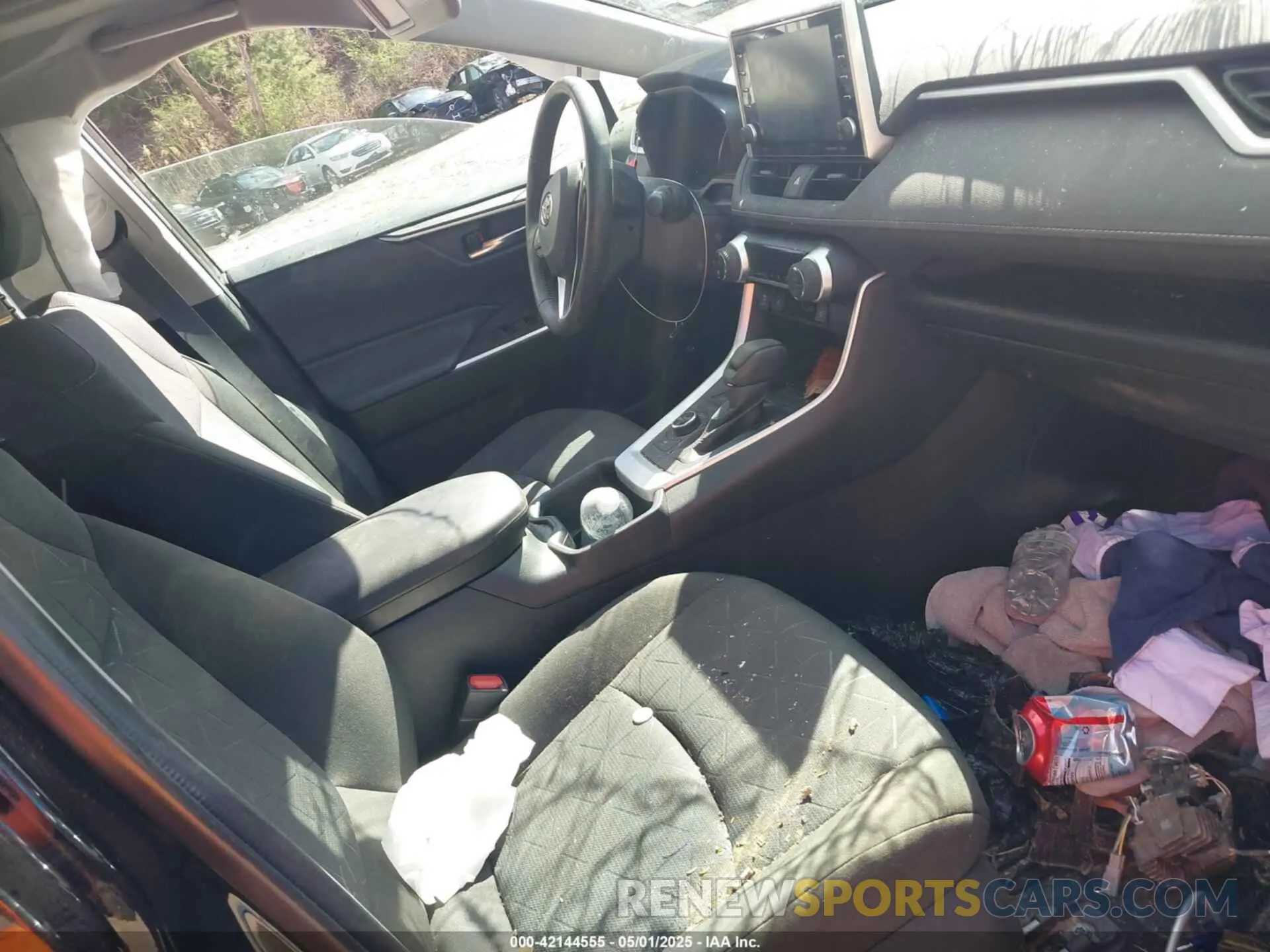 5 Фотография поврежденного автомобиля 4T3RWRFV0NU054821 TOYOTA RAV4 HYBRID 2022
