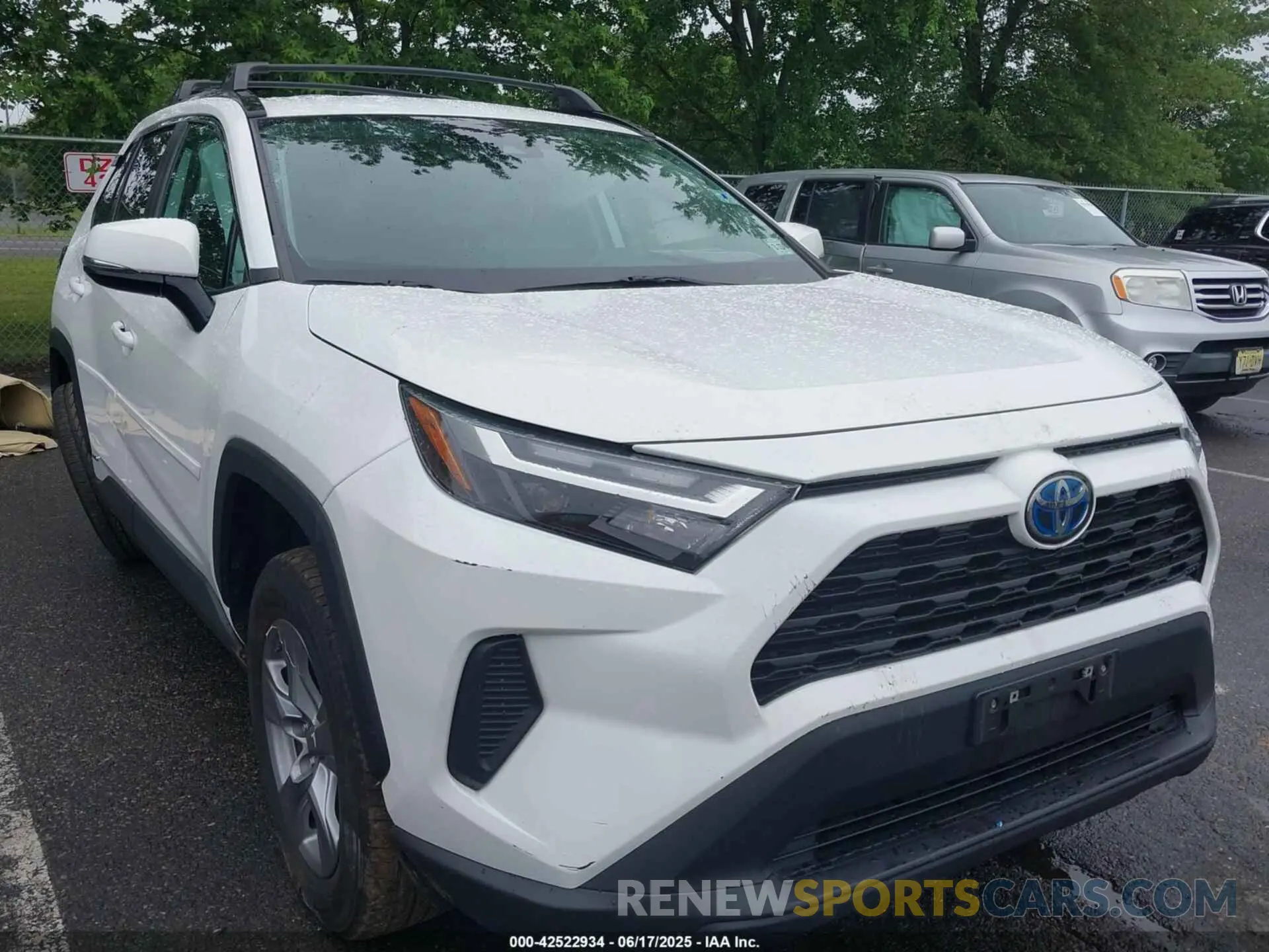 1 Photograph of a damaged car 4T3RWRFV0NU055144 TOYOTA RAV4 HYBRID 2022