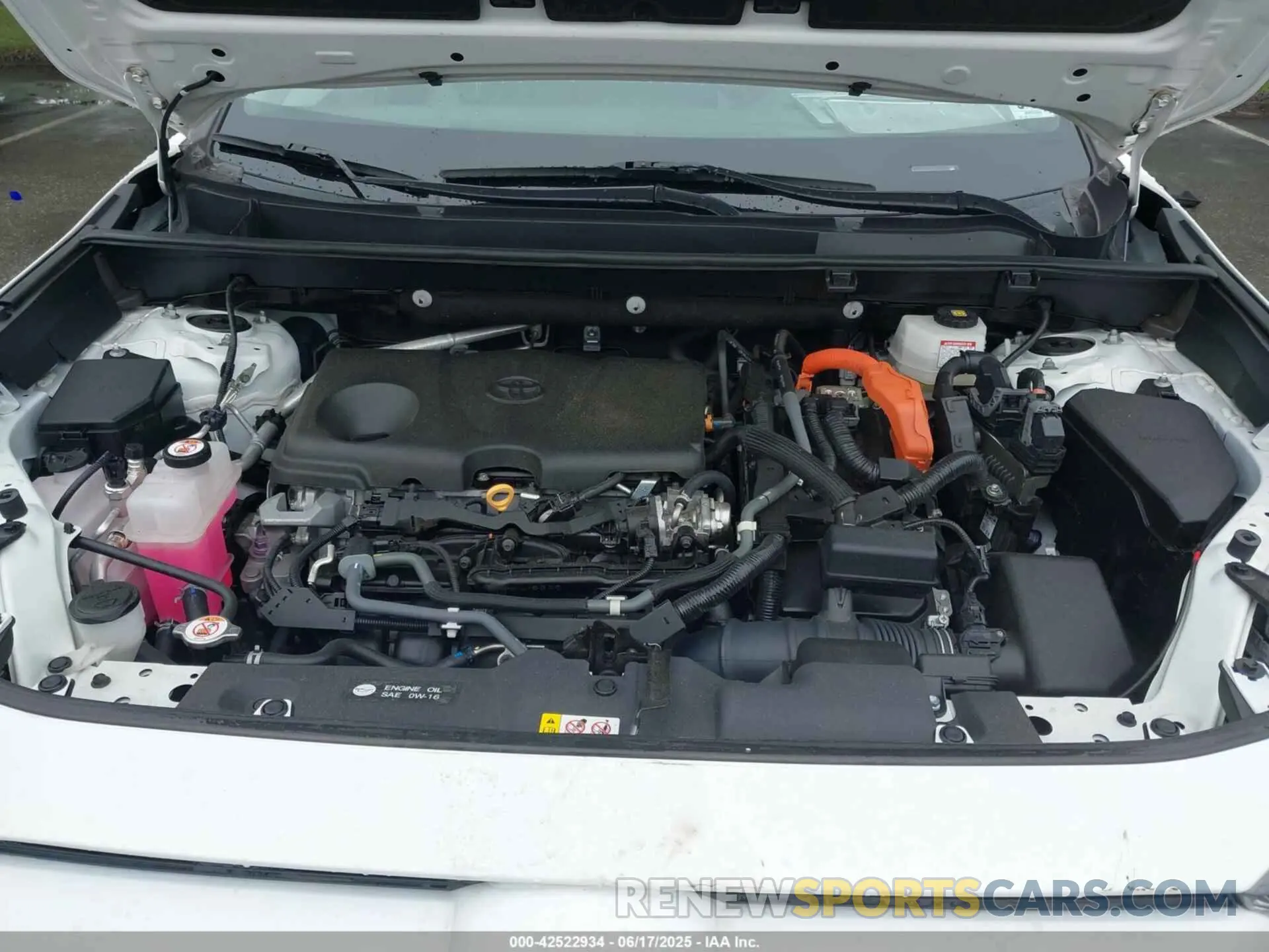 10 Photograph of a damaged car 4T3RWRFV0NU055144 TOYOTA RAV4 HYBRID 2022