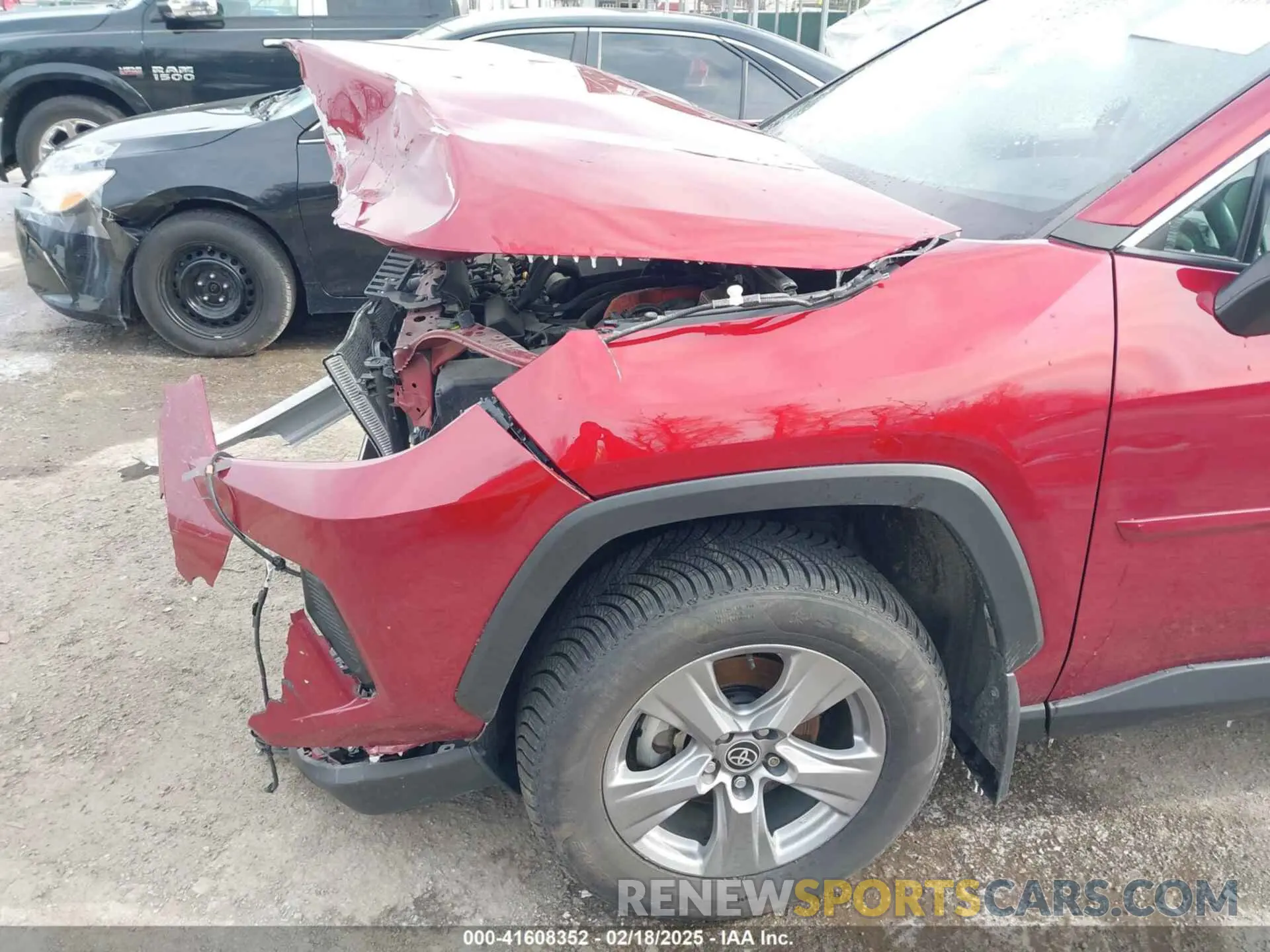 17 Photograph of a damaged car 4T3RWRFV1NU059879 TOYOTA RAV4 HYBRID 2022