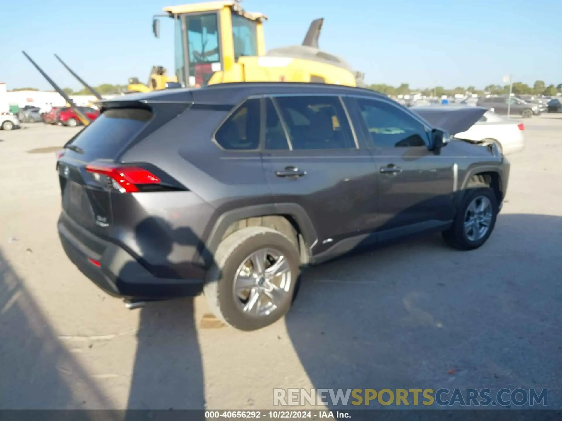 4 Photograph of a damaged car 4T3RWRFV3NU056658 TOYOTA RAV4 HYBRID 2022