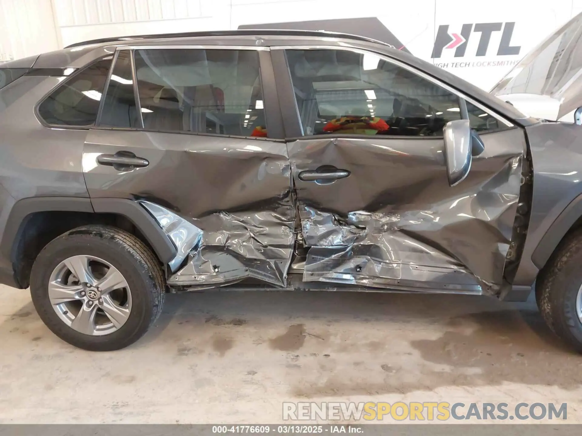 6 Photograph of a damaged car 4T3RWRFV4NU059035 TOYOTA RAV4 HYBRID 2022