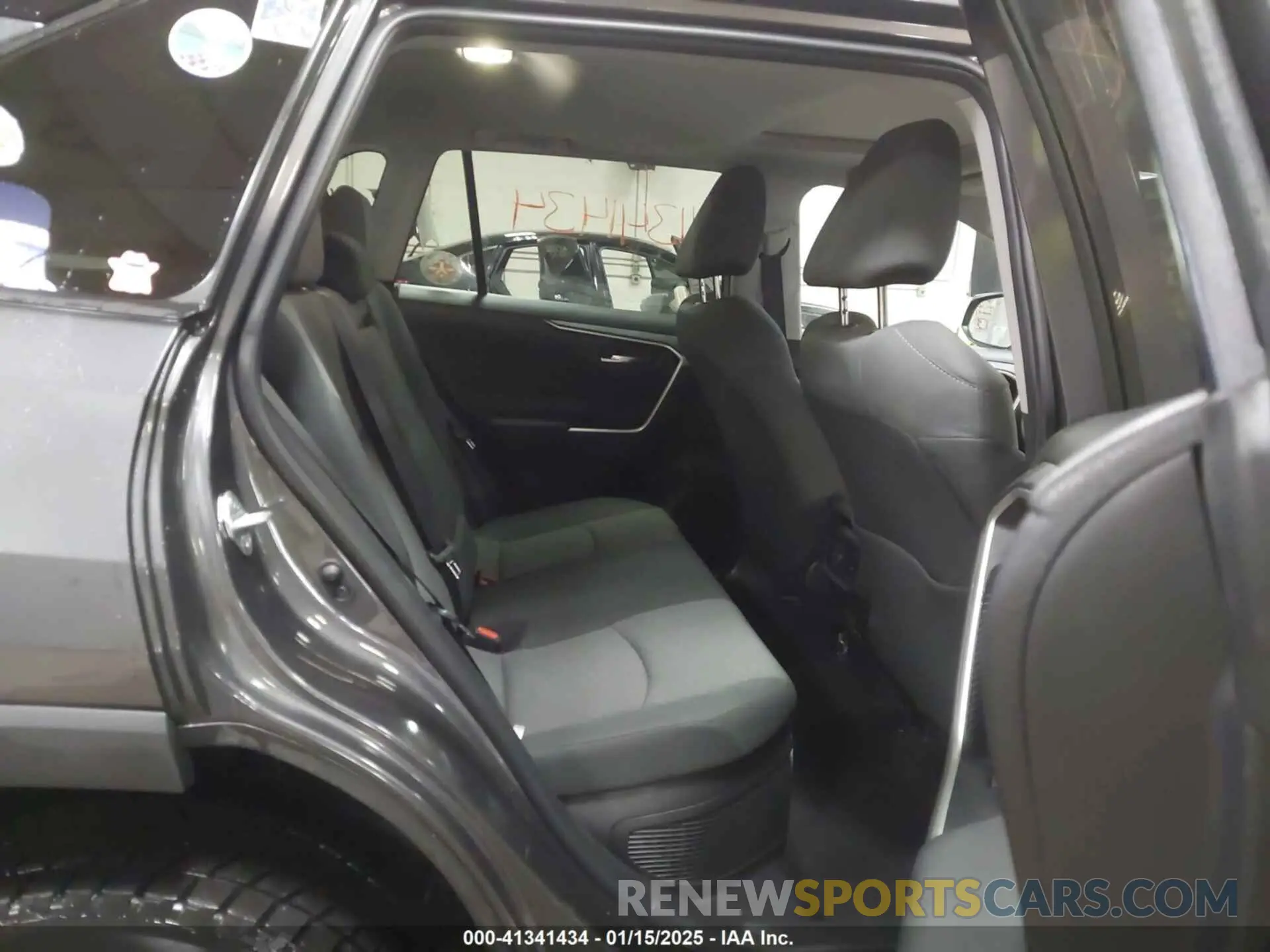 8 Фотография поврежденного автомобиля 4T3RWRFV5NU060839 TOYOTA RAV4 HYBRID 2022