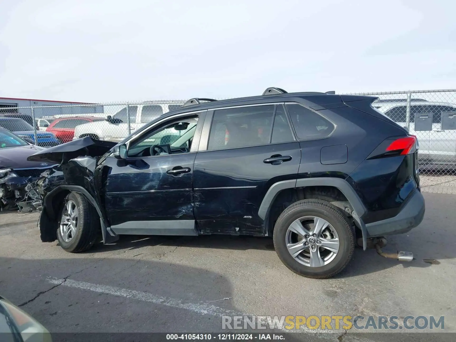 14 Photograph of a damaged car 4T3RWRFV5NU061358 TOYOTA RAV4 HYBRID 2022