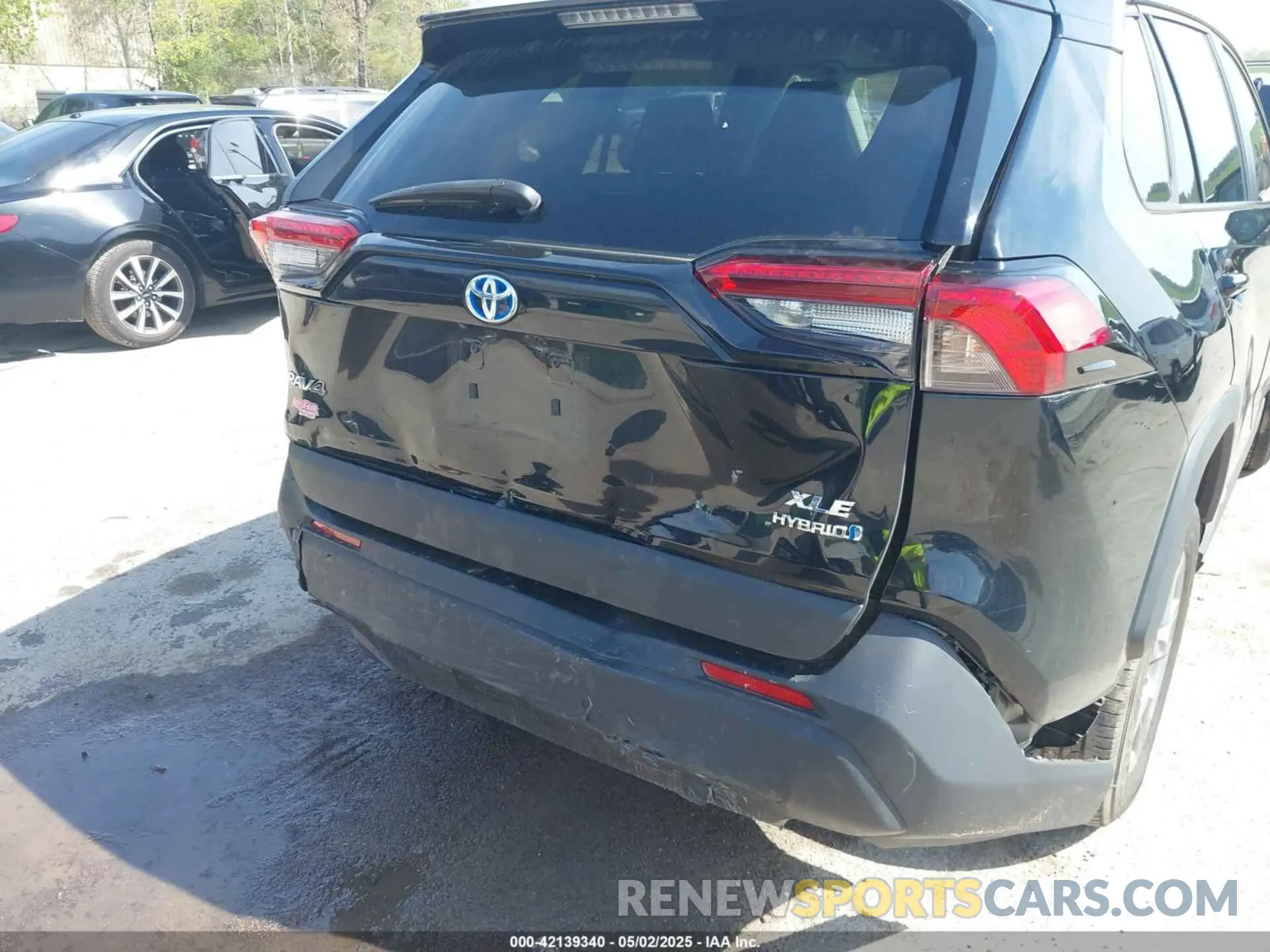 6 Photograph of a damaged car 4T3RWRFV6NU055777 TOYOTA RAV4 HYBRID 2022
