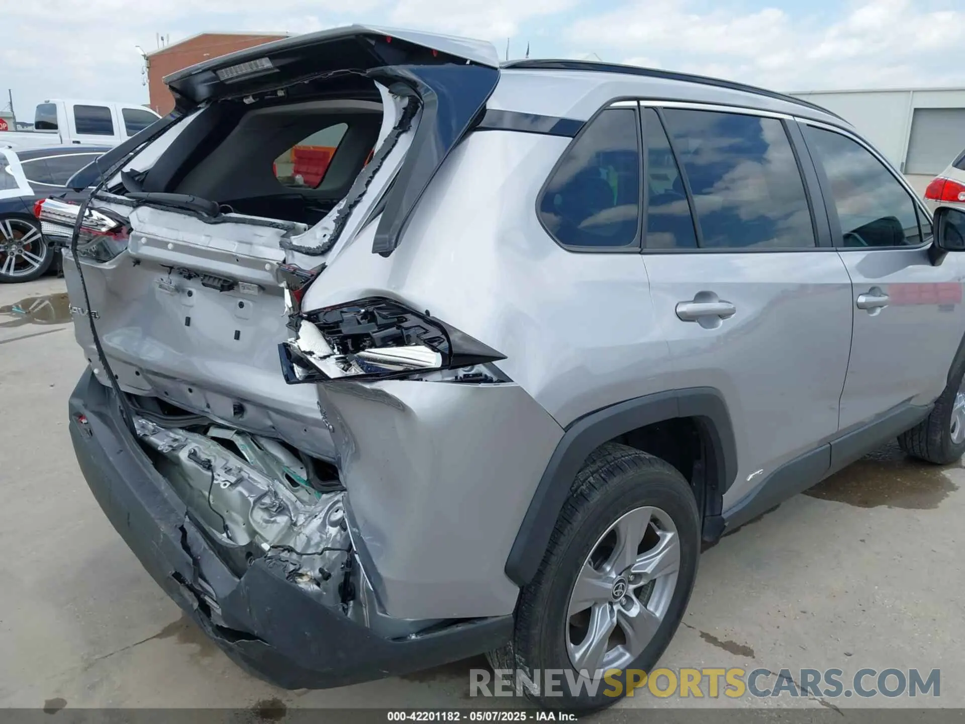 6 Фотография поврежденного автомобиля 4T3RWRFV7NU076220 TOYOTA RAV4 HYBRID 2022