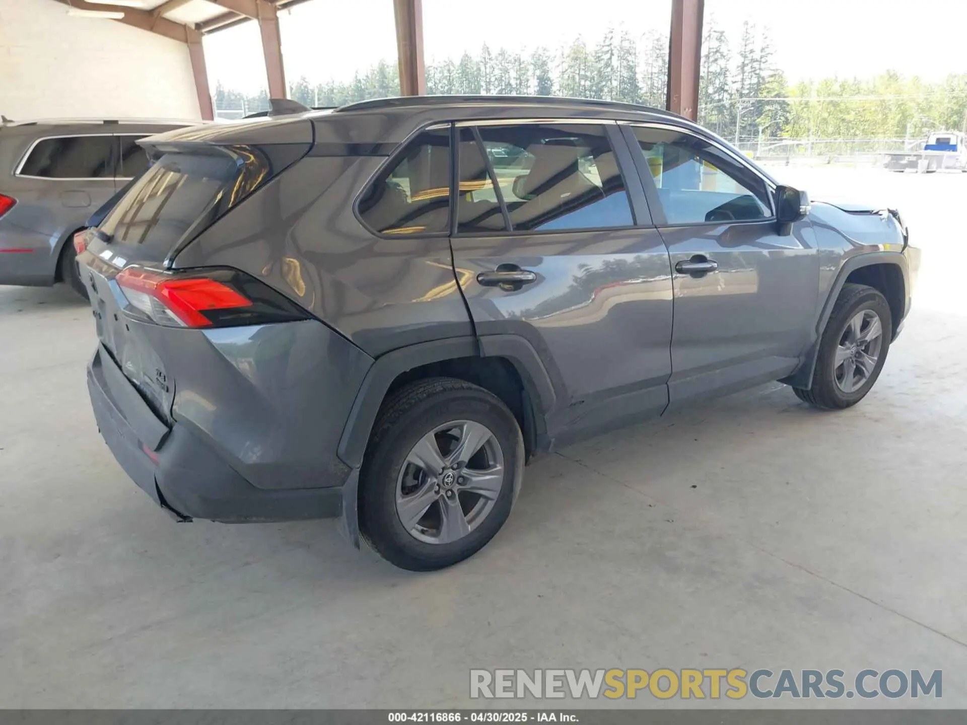 4 Photograph of a damaged car 4T3RWRFV9NU063517 TOYOTA RAV4 HYBRID 2022