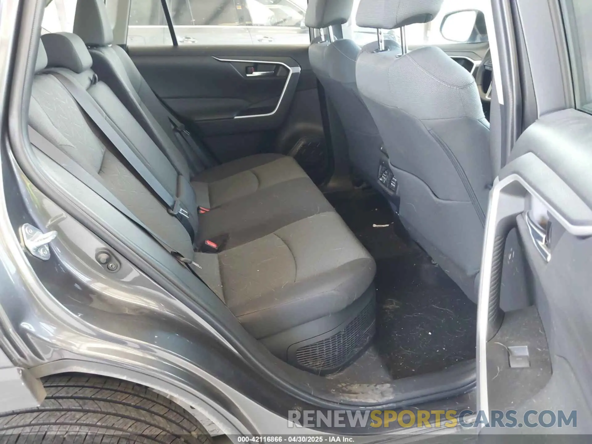 8 Photograph of a damaged car 4T3RWRFV9NU063517 TOYOTA RAV4 HYBRID 2022