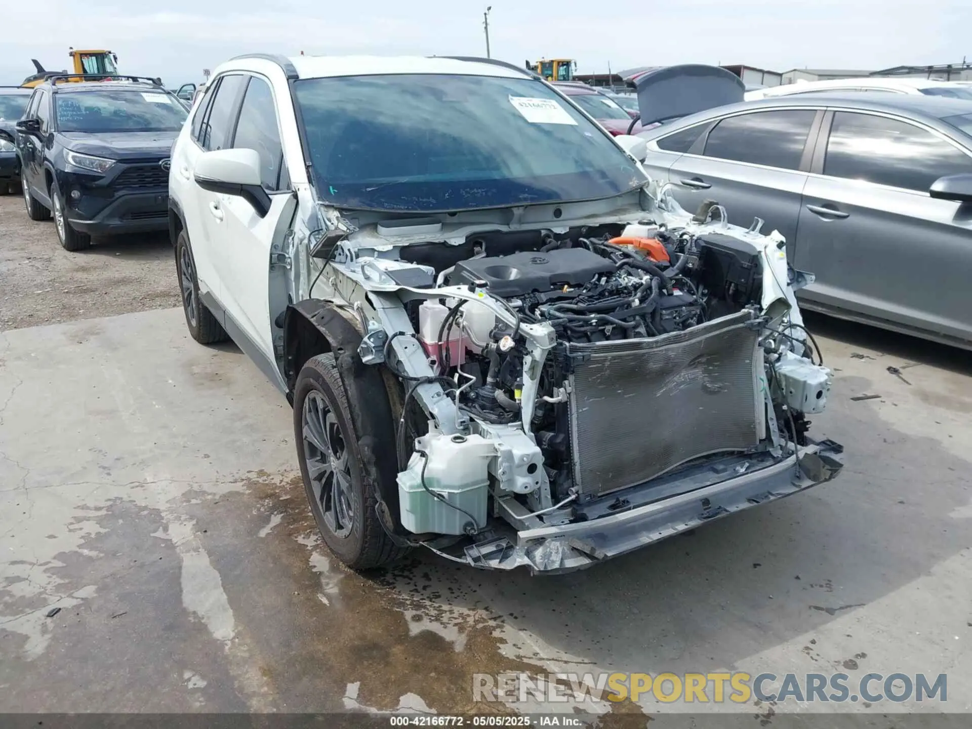 1 Фотография поврежденного автомобиля 4T3T6RFV4NU065150 TOYOTA RAV4 HYBRID 2022