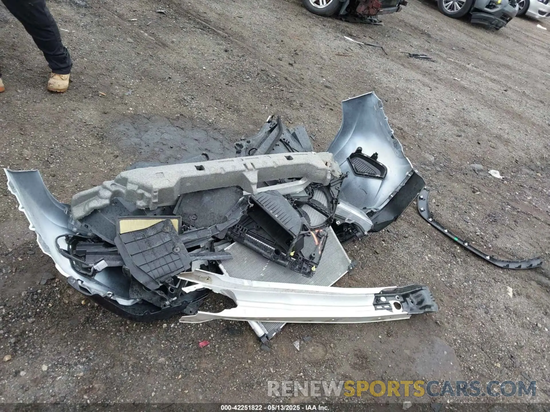 12 Photograph of a damaged car 4T3T6RFV4NU085592 TOYOTA RAV4 HYBRID 2022