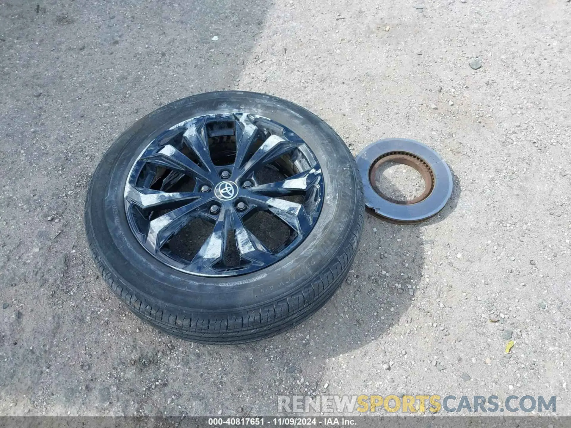 11 Photograph of a damaged car 4T3T6RFV6NU094441 TOYOTA RAV4 HYBRID 2022