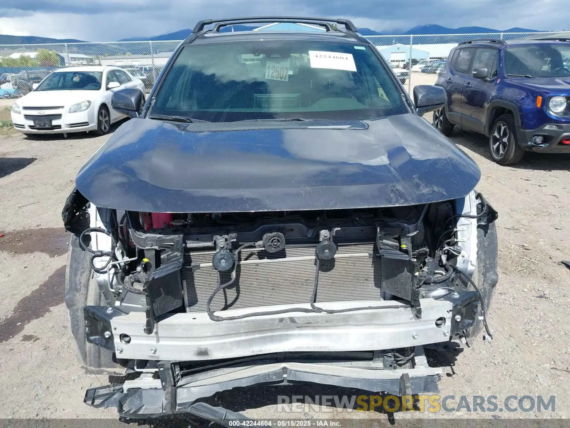 13 Photograph of a damaged car JTM16RFV0ND070012 TOYOTA RAV4 HYBRID 2022