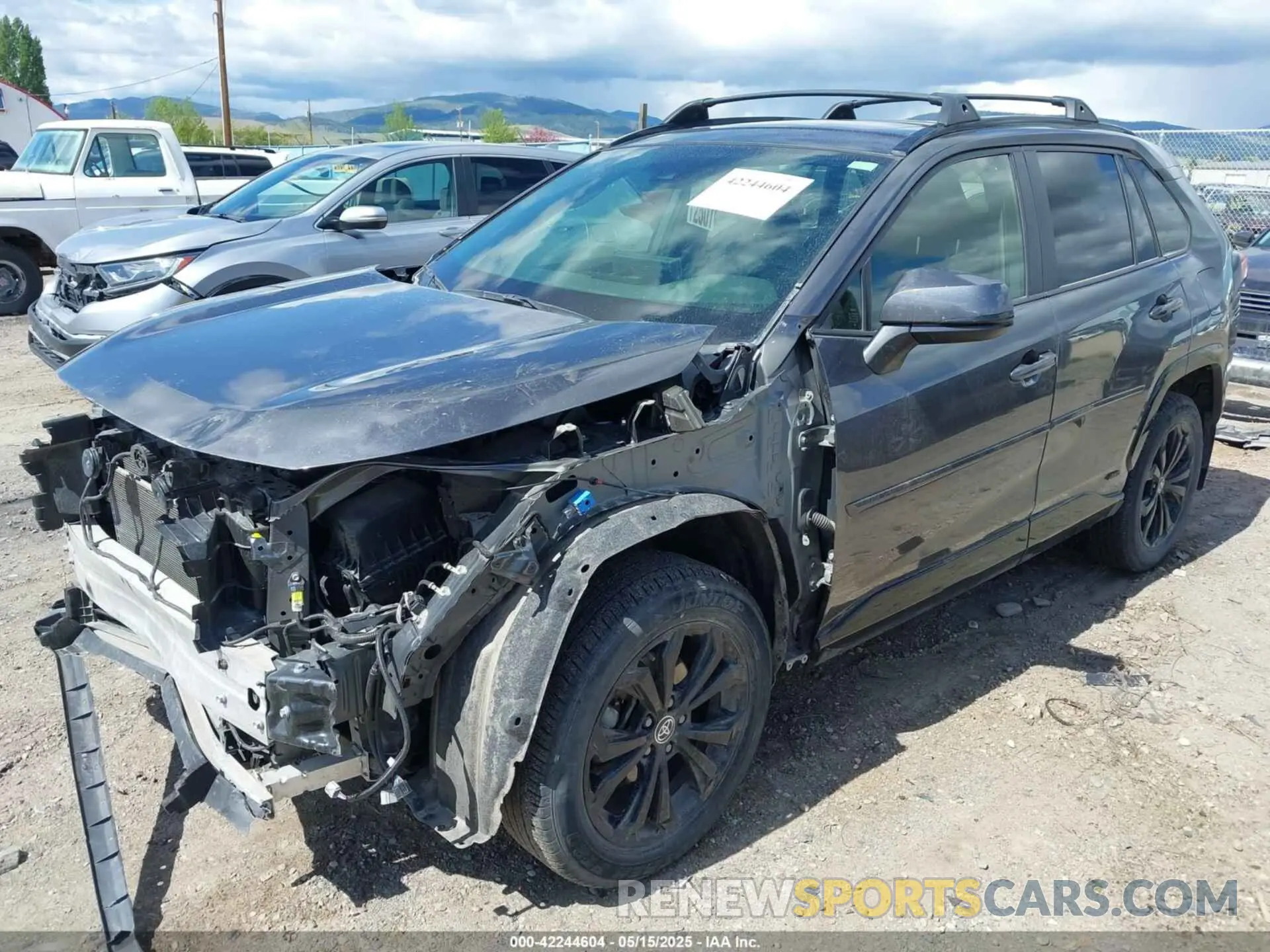 2 Photograph of a damaged car JTM16RFV0ND070012 TOYOTA RAV4 HYBRID 2022