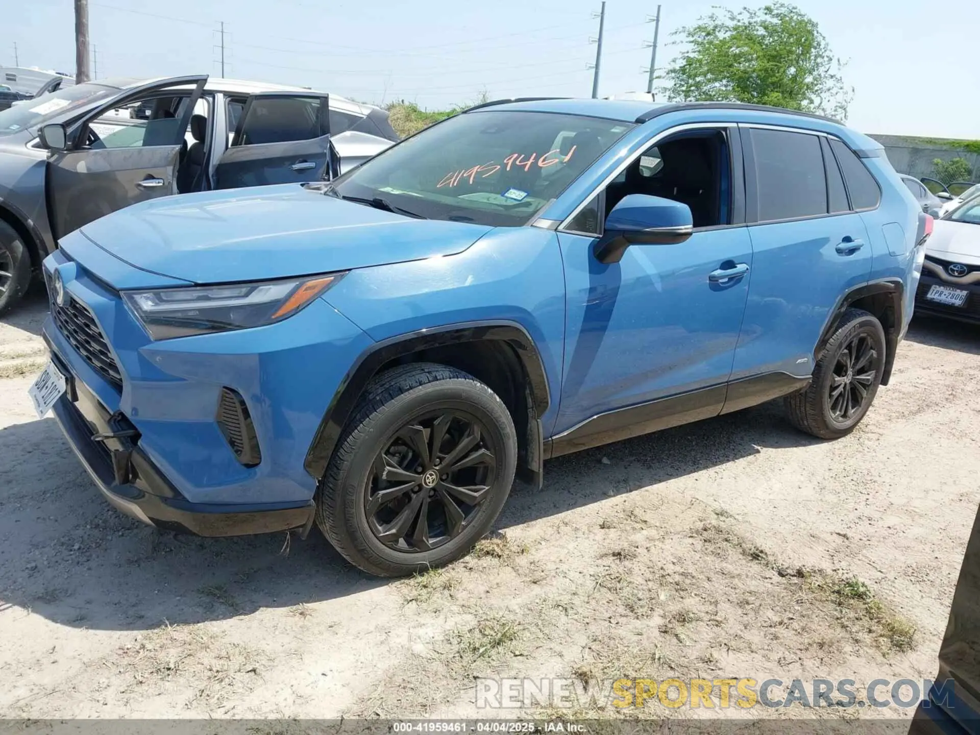 2 Фотография поврежденного автомобиля JTM16RFV3ND065595 TOYOTA RAV4 HYBRID 2022