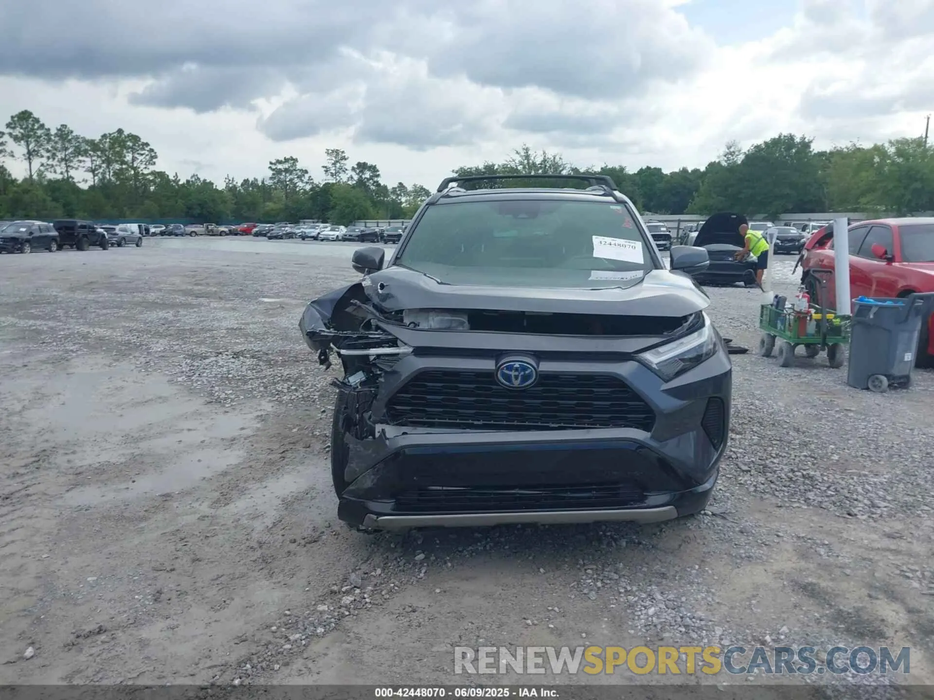 13 Photograph of a damaged car JTM16RFV6ND521976 TOYOTA RAV4 HYBRID 2022