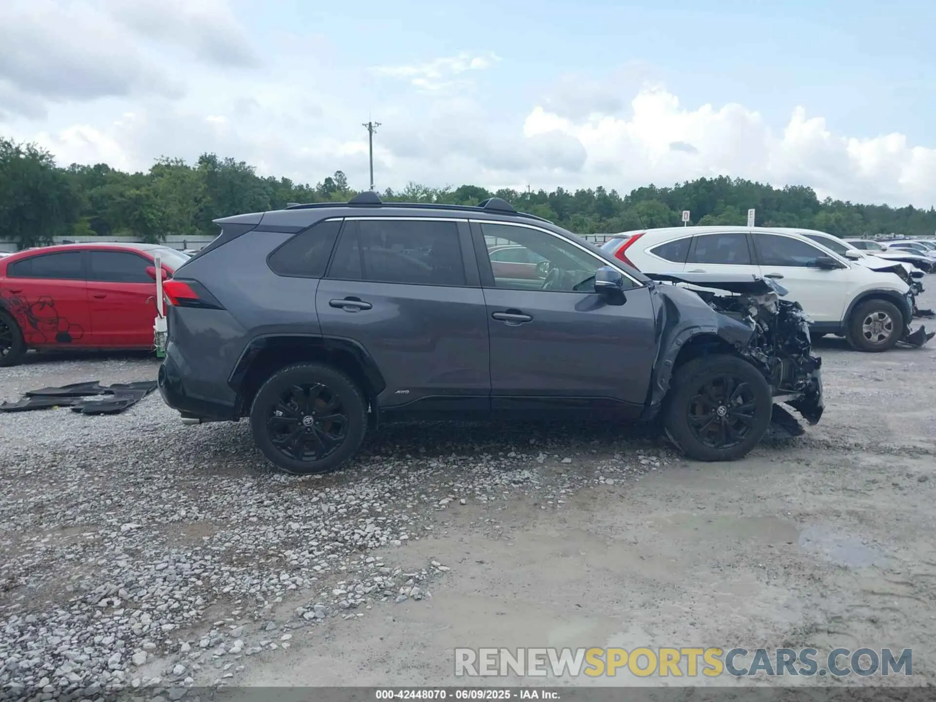 14 Photograph of a damaged car JTM16RFV6ND521976 TOYOTA RAV4 HYBRID 2022