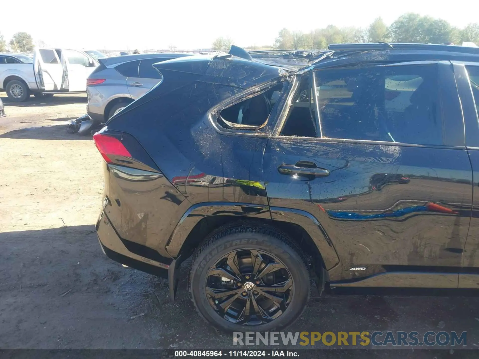 17 Photograph of a damaged car JTM16RFV7ND065308 TOYOTA RAV4 HYBRID 2022